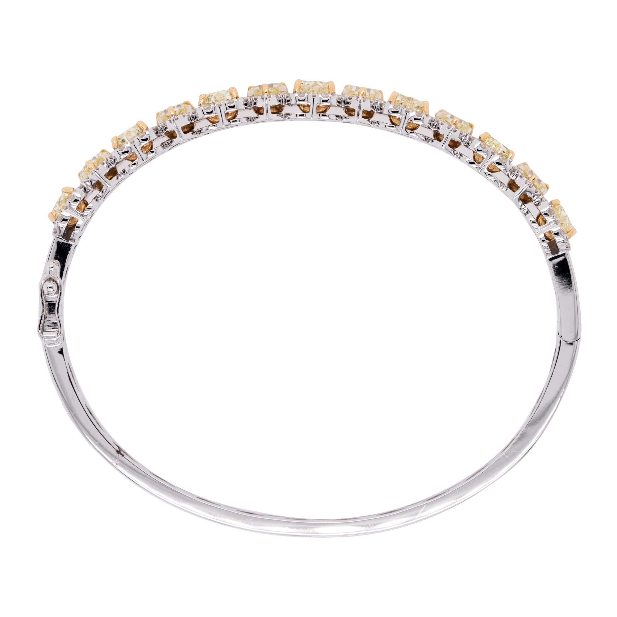 5.56 Carat Natural Fancy Heart & Round Cut Diamond Pave Bangle For Sale 1