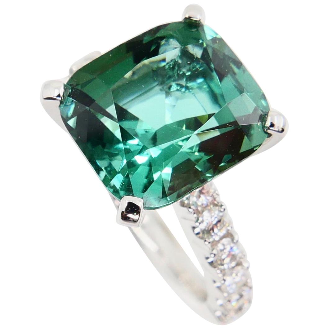 5.56 Carat Natural Green Tourmaline and Diamond Statement Cocktail Ring