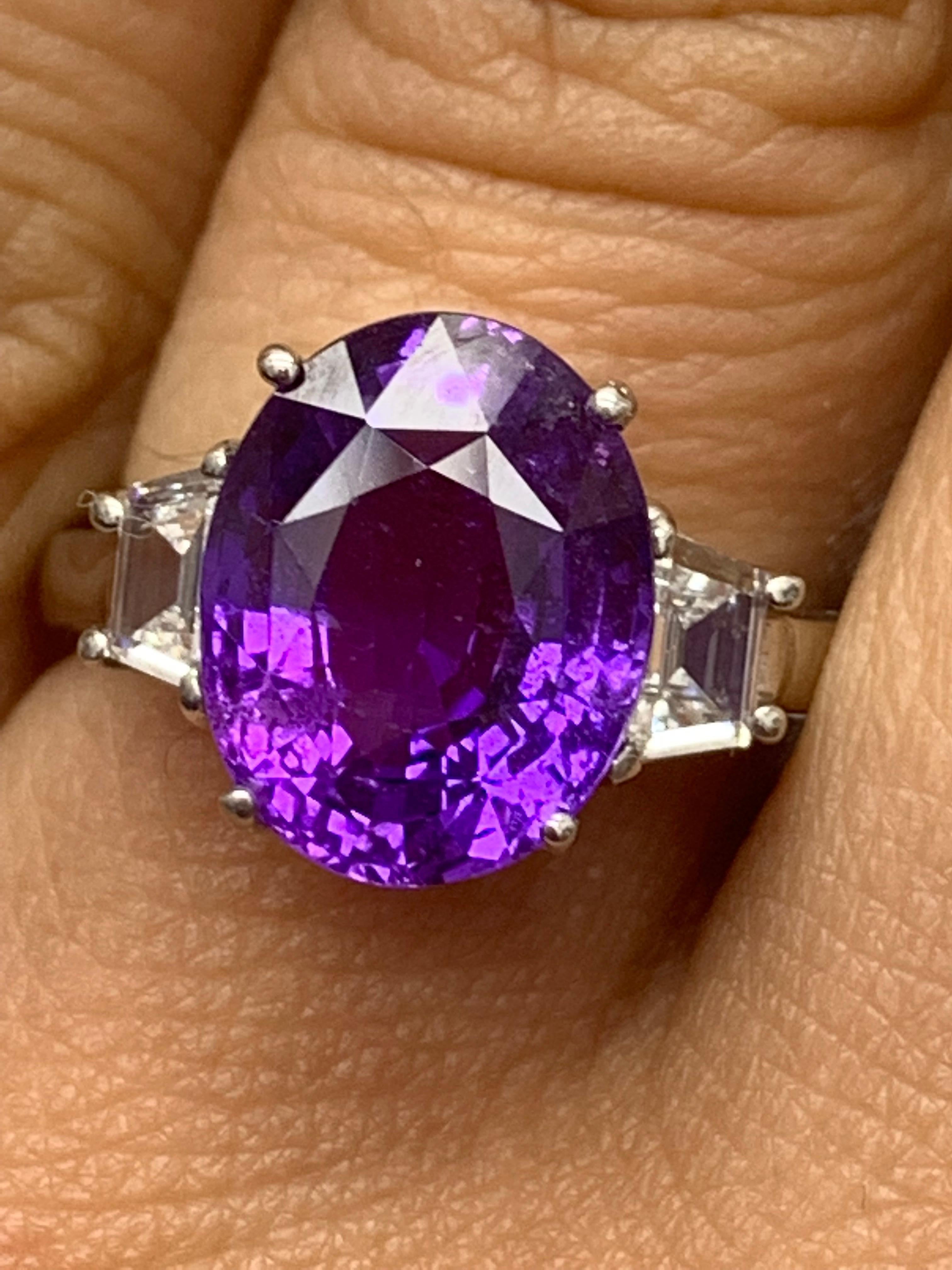 5.56 Carat Oval Cut Purple Sapphire Diamond 3-Stone Engagement Ring in Platinum For Sale 2