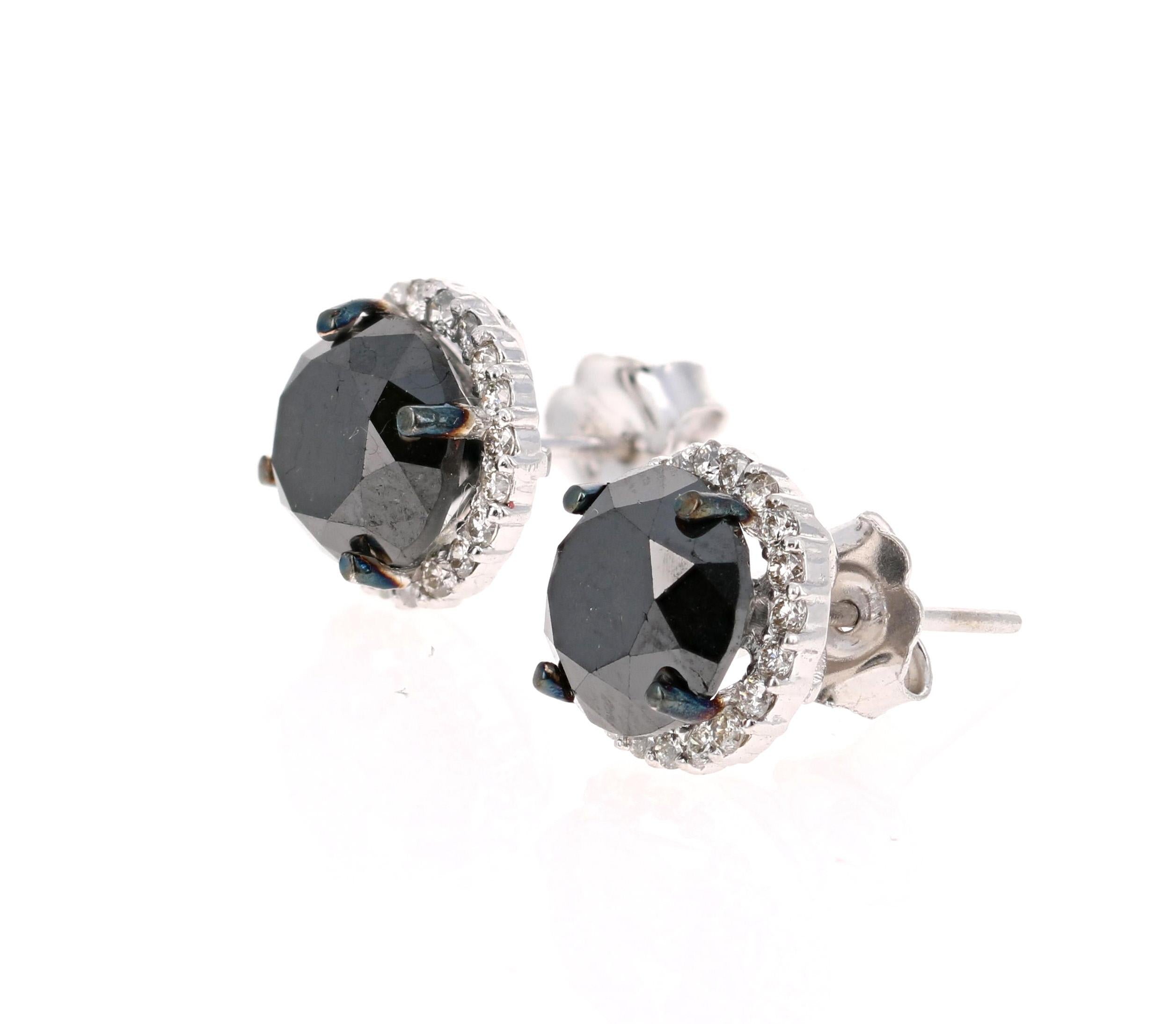 Contemporain 5.57 Carat Black Diamond 14 Karat White Gold Earring Studs en vente