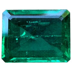 5.57 Carat Colombian Muzo Emerald with Insignificant Oil and AGL Certification