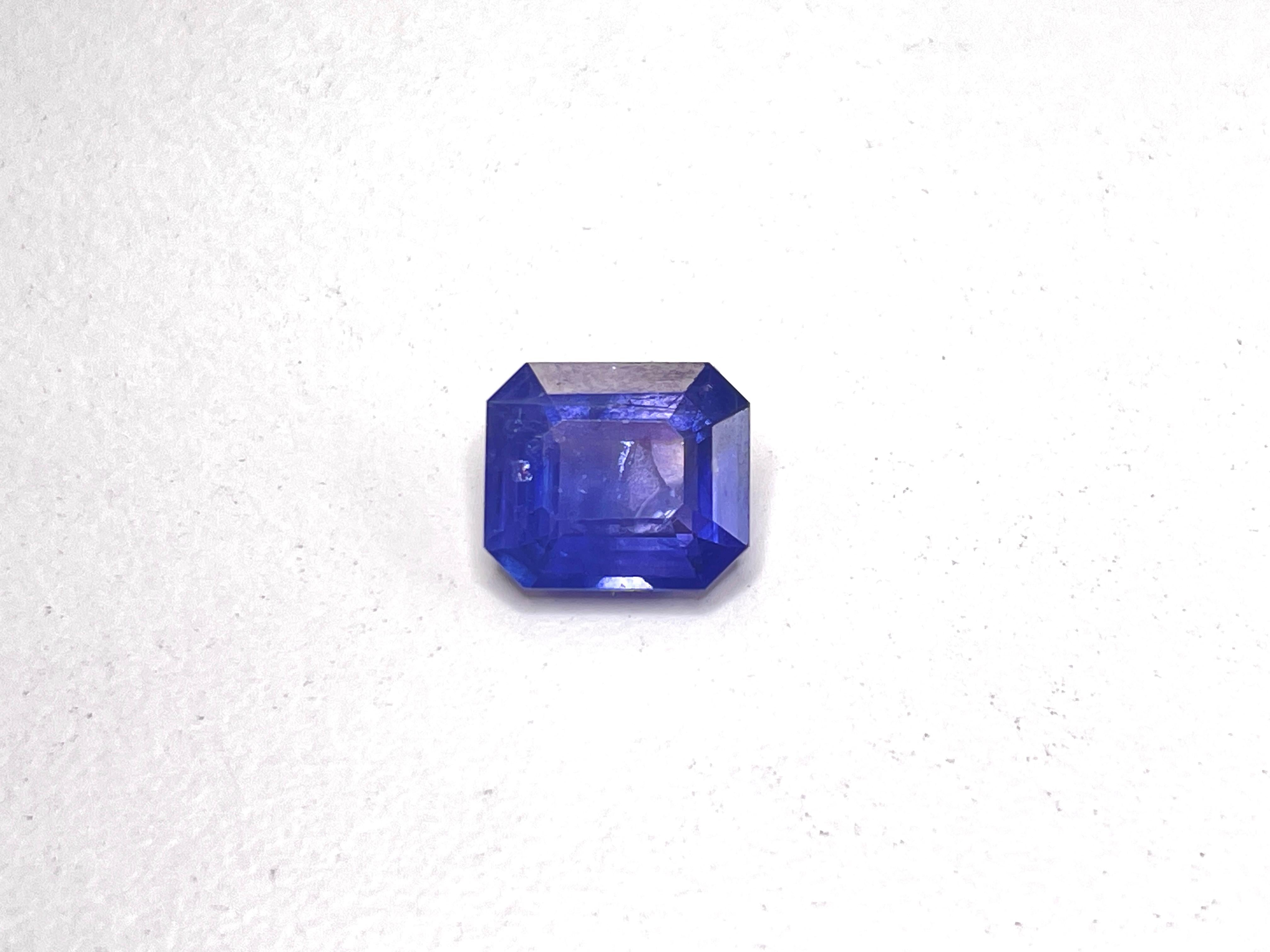 5.57 CTS NATURAL PURPLE-BLUE EMERALD CUT GENUINE SAPPHIRE LOOSE GEM
STANDARD HEAT ONLY TREATEMENT, GORGEOUS COLOR AND SIZE
MEASUREMENTS 10.70mm X 9.20mm 