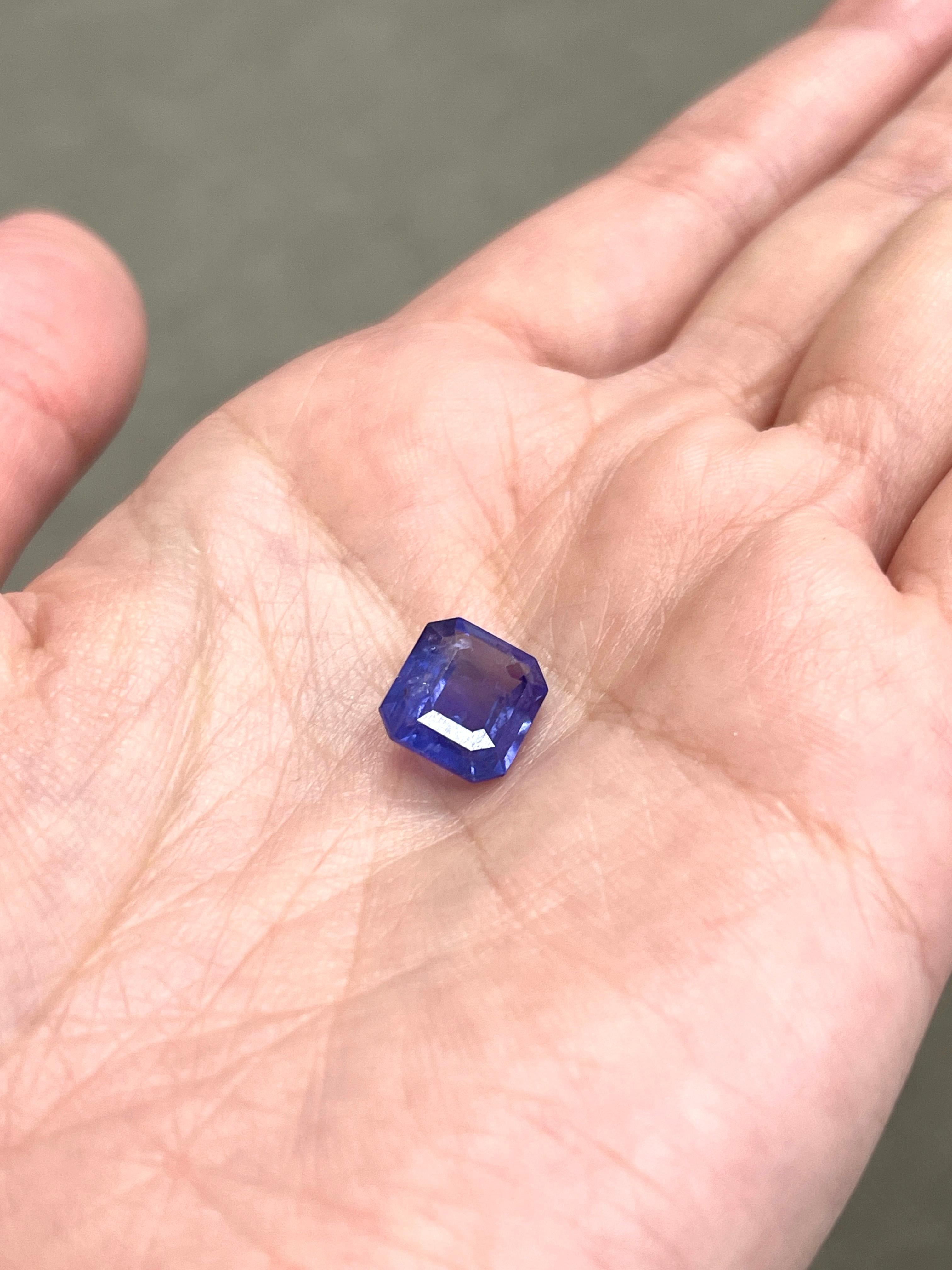 5.57 Carats Natural Purple-Blue Sapphire Emerald Cut Loose Gem 3