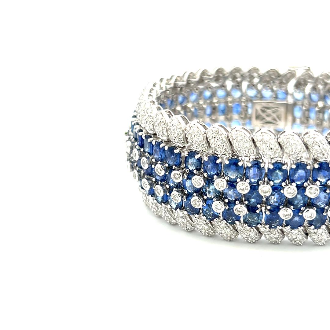 Bracelet à maillons 18 carats avec saphirs 55,70 carats et diamants ronds brillants de 7,90 carats en vente 1