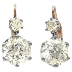 Boucles d'oreilles pendantes en diamant taille européenne 5.58 carats