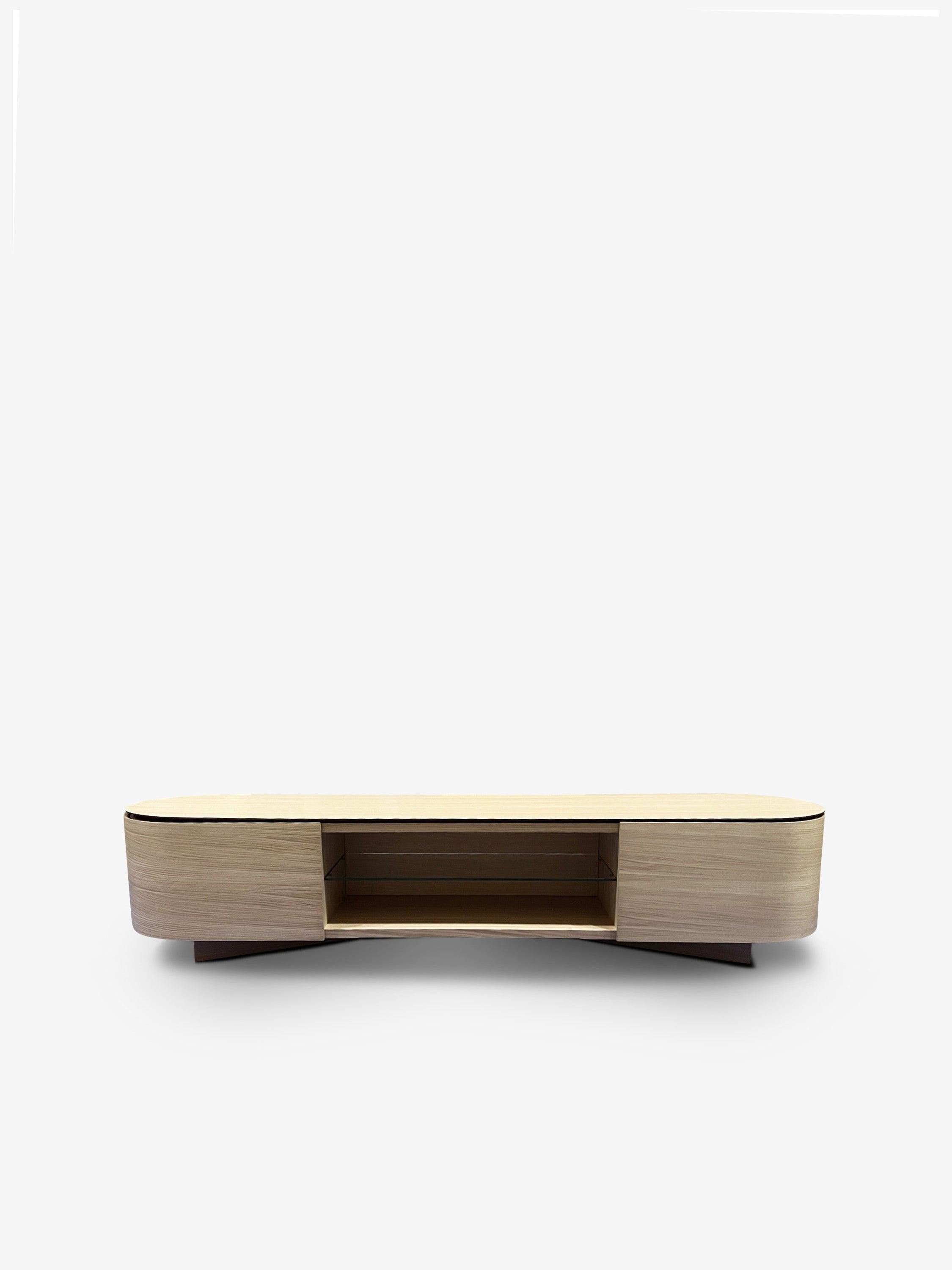 558 Cassettiera Rondos in Oak - 2 cassetti con scomparto aperto di Cassina In condizioni Nuovo in vendita a Sag Harbor, NY