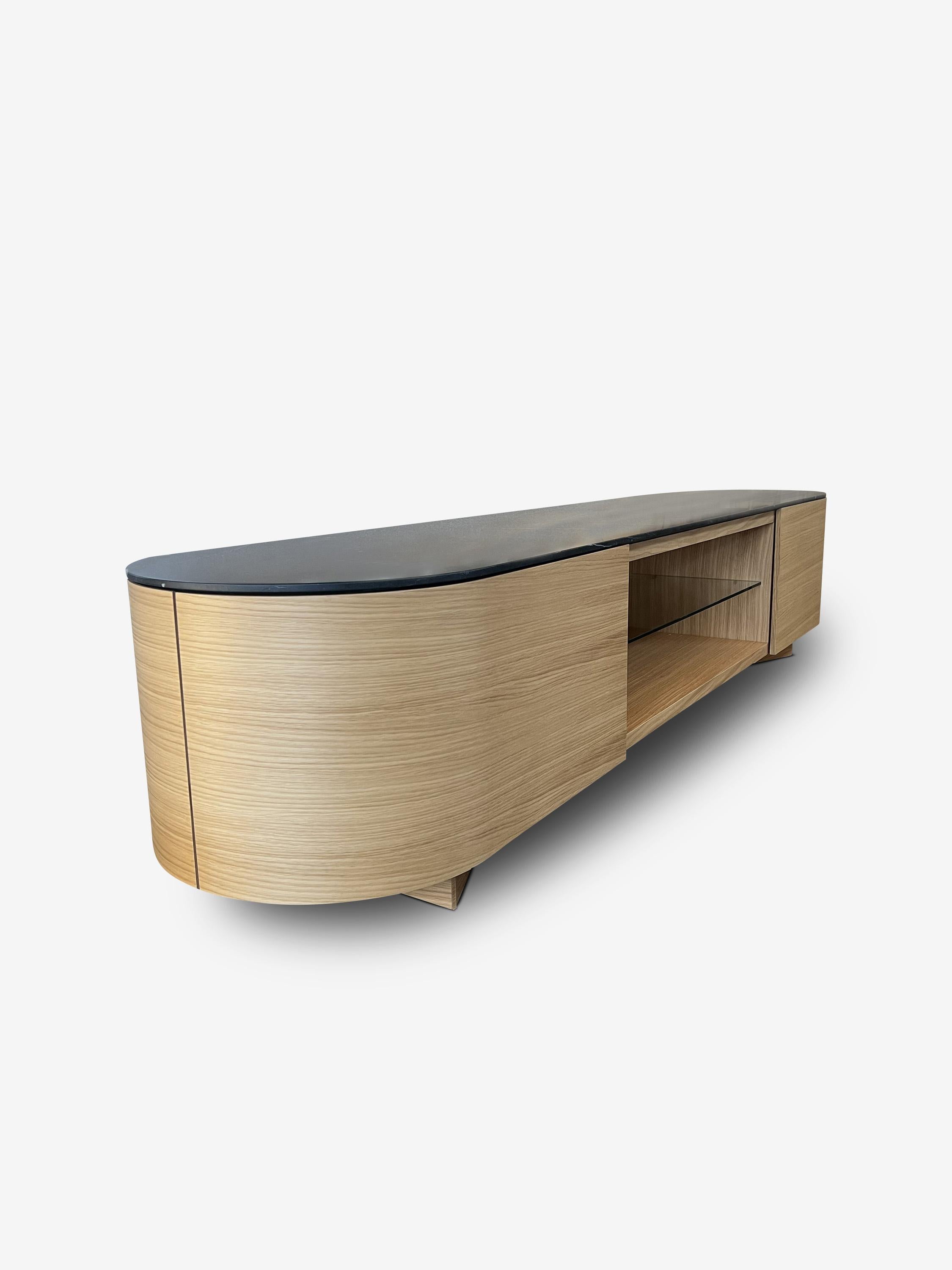 558 Cassettiera Rondos in Oak - 2 cassetti con scomparto aperto di Cassina In condizioni Nuovo in vendita a Sag Harbor, NY
