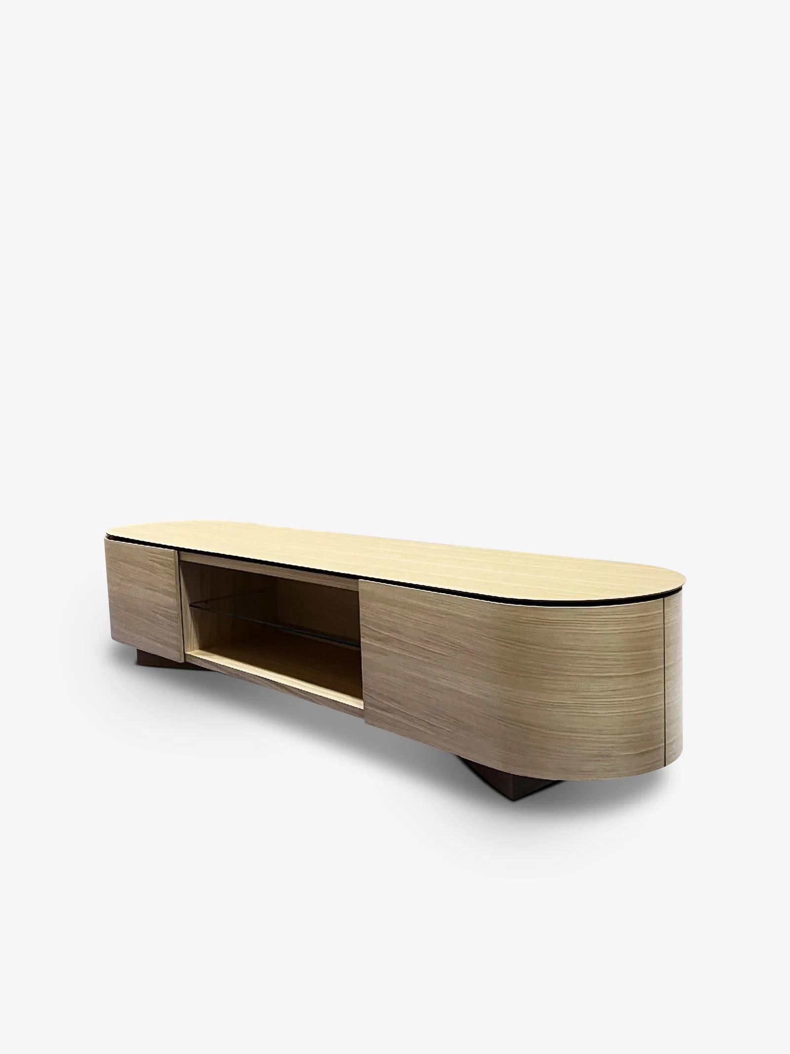 Designed by Patricia Urquiola, Rondos is a design chest of drawers with soft, rounded contours that curve gracefully around the sides, lending an informal and very inviting air to the living room and the bedroom.

Patricia Urquiola was born in