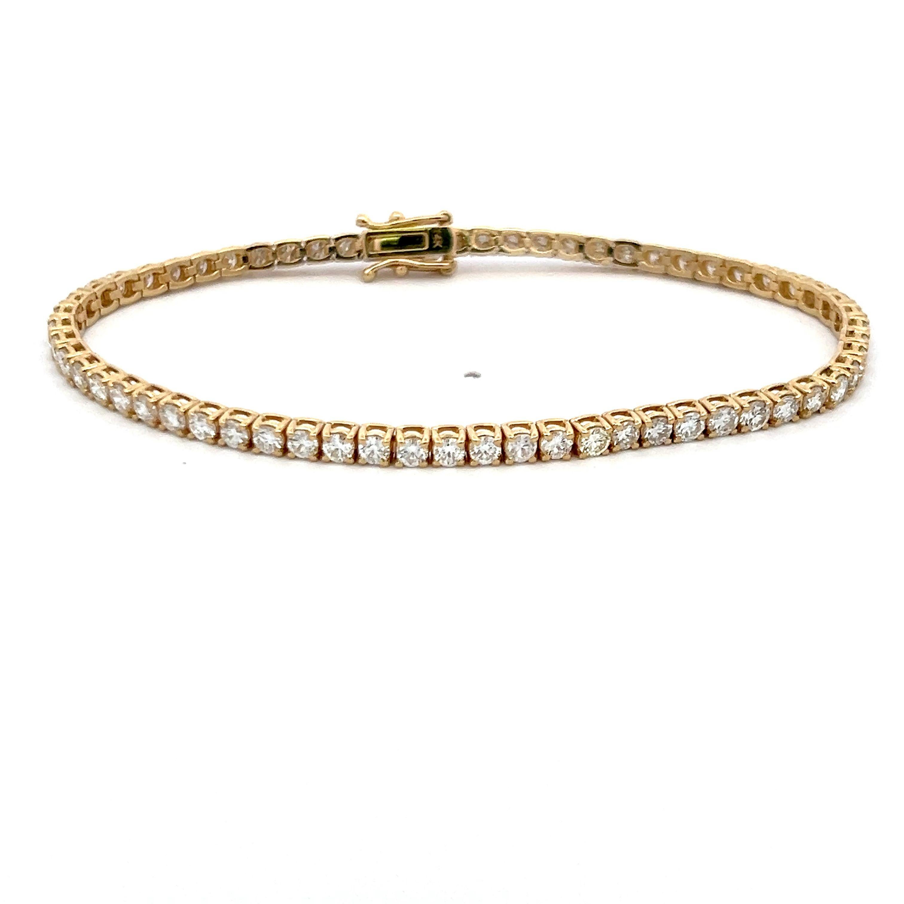 Diamante redondo de 5,58 ct Pulsera de tenis clásica de oro amarillo de 14 quilates en venta 4