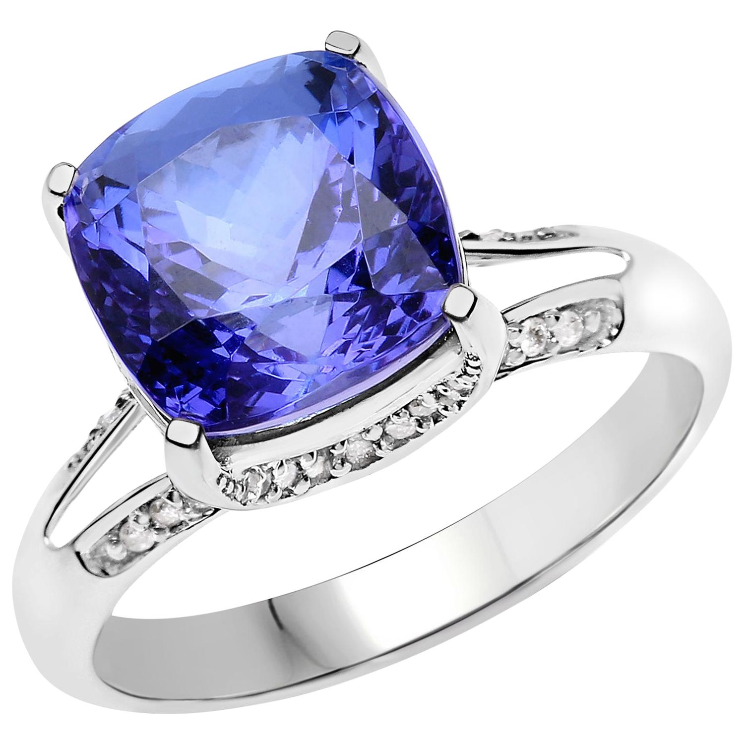 5.59 Carat Genuine Tanzanite and Diamond 14 Karat White Gold Cocktail Ring For Sale