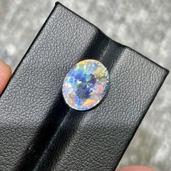 5.59 carats Faceted Rainbow Moonstone Oval Cut Natural Madagascar's Gemstone