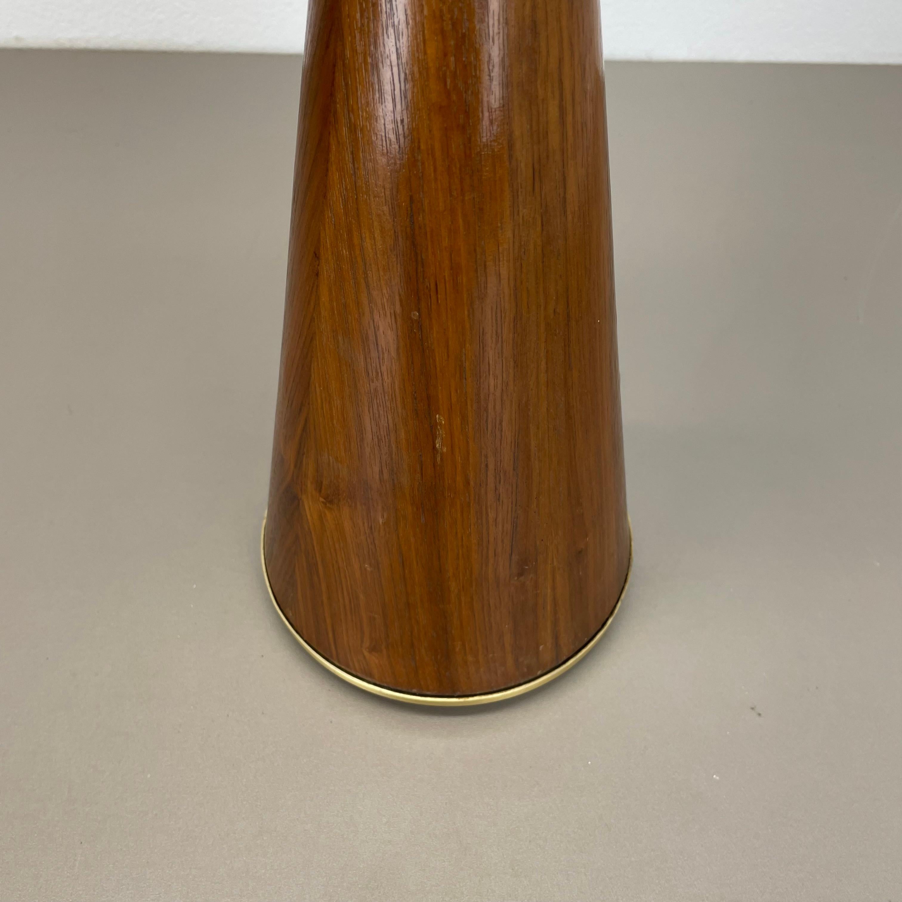 55cm Elemento minimalista DIABOLO in metallo e noce per piante, ITALIA, anni '50 in vendita 5