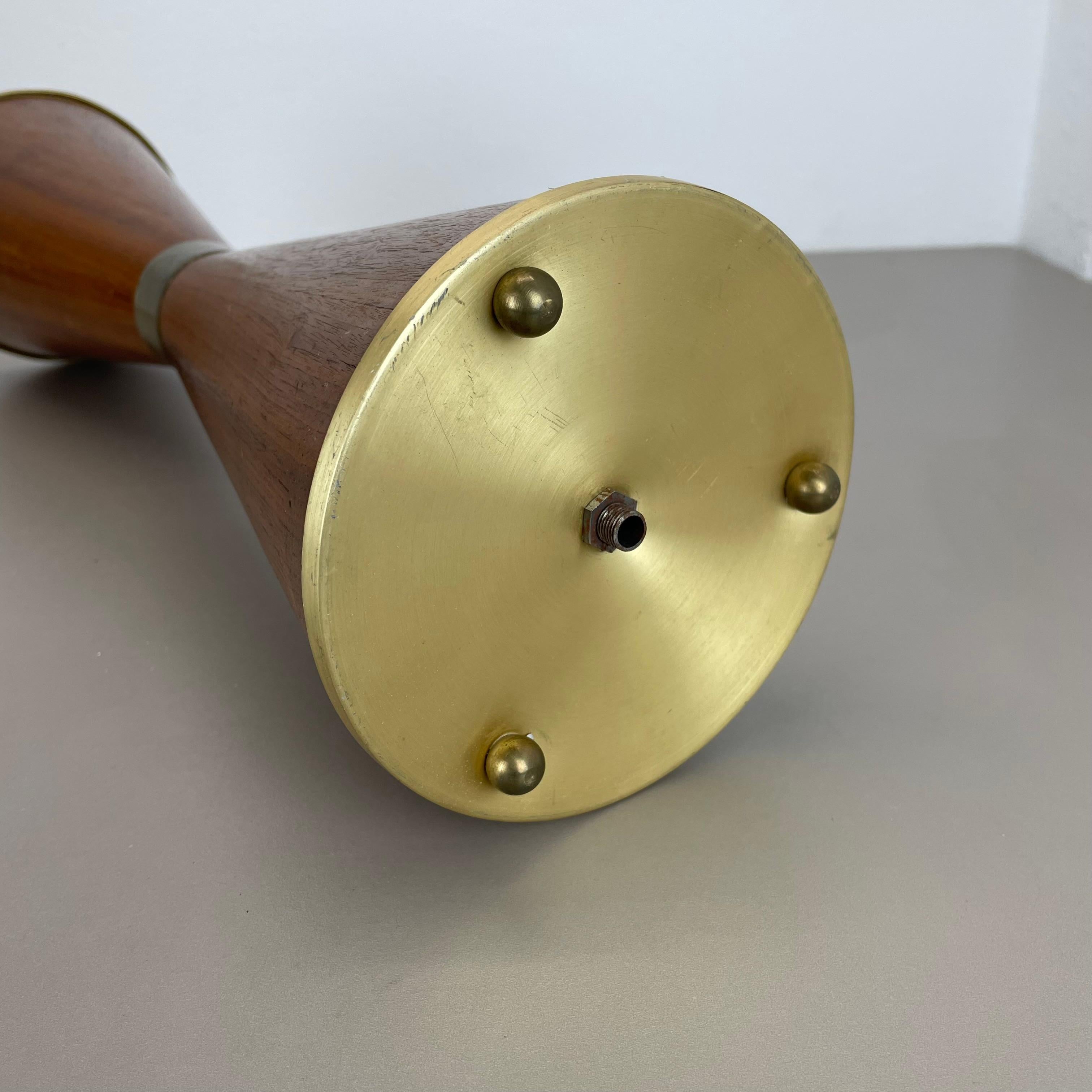 55cm Elemento minimalista DIABOLO in metallo e noce per piante, ITALIA, anni '50 in vendita 13