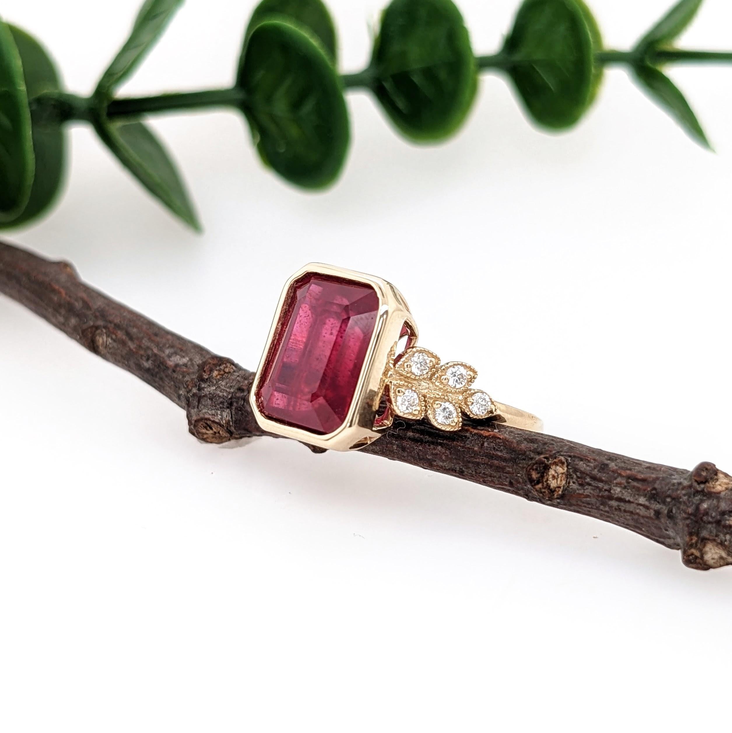 5.5ct Red Ruby Ring w Earth Mined Diamonds in Solid 14K Yellow Gold  EM 10x8mm In New Condition For Sale In Columbus, OH