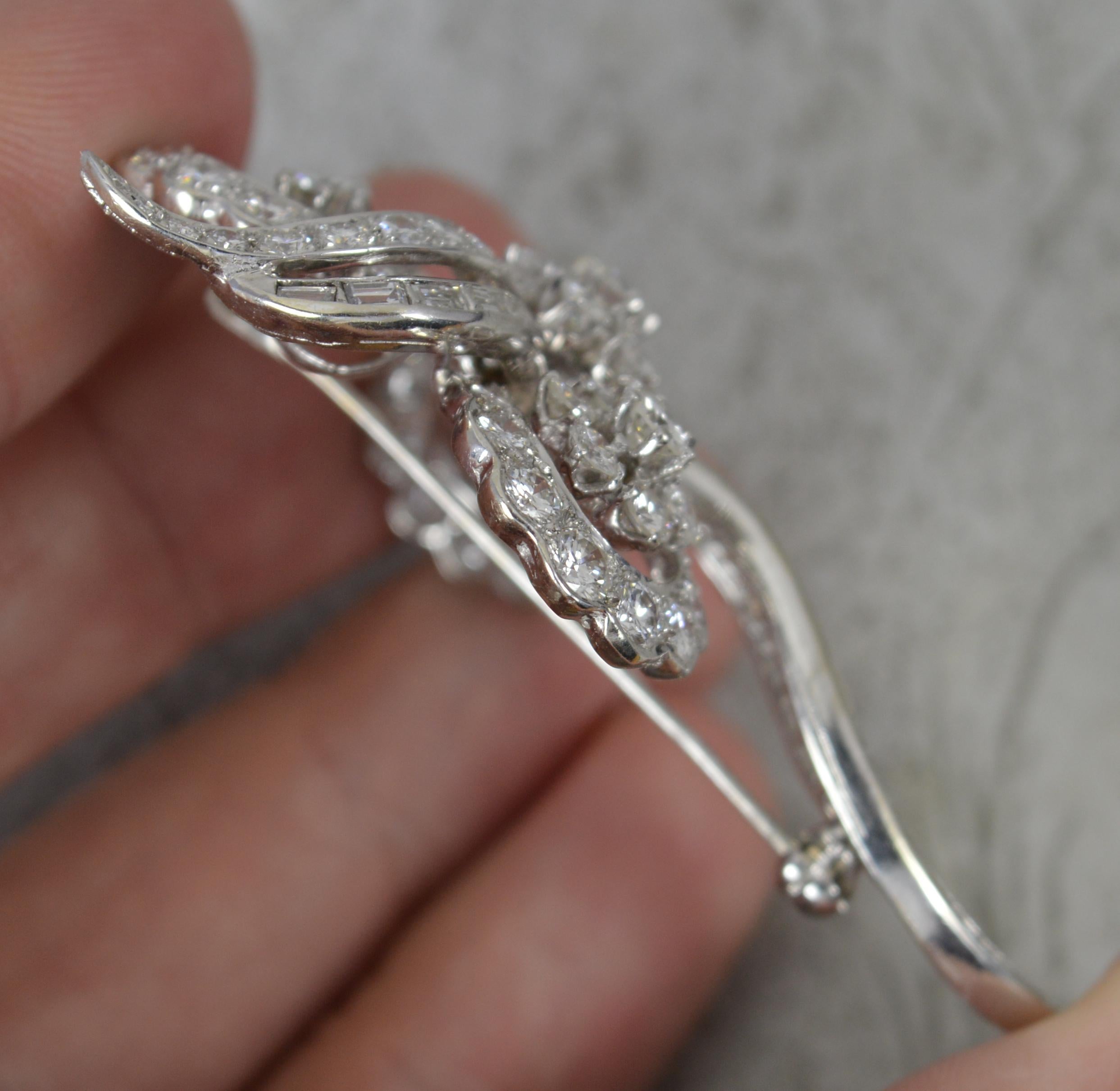 5.5ct Vs Diamond 18ct White Gold Flower Floral Spray Brooch For Sale 1