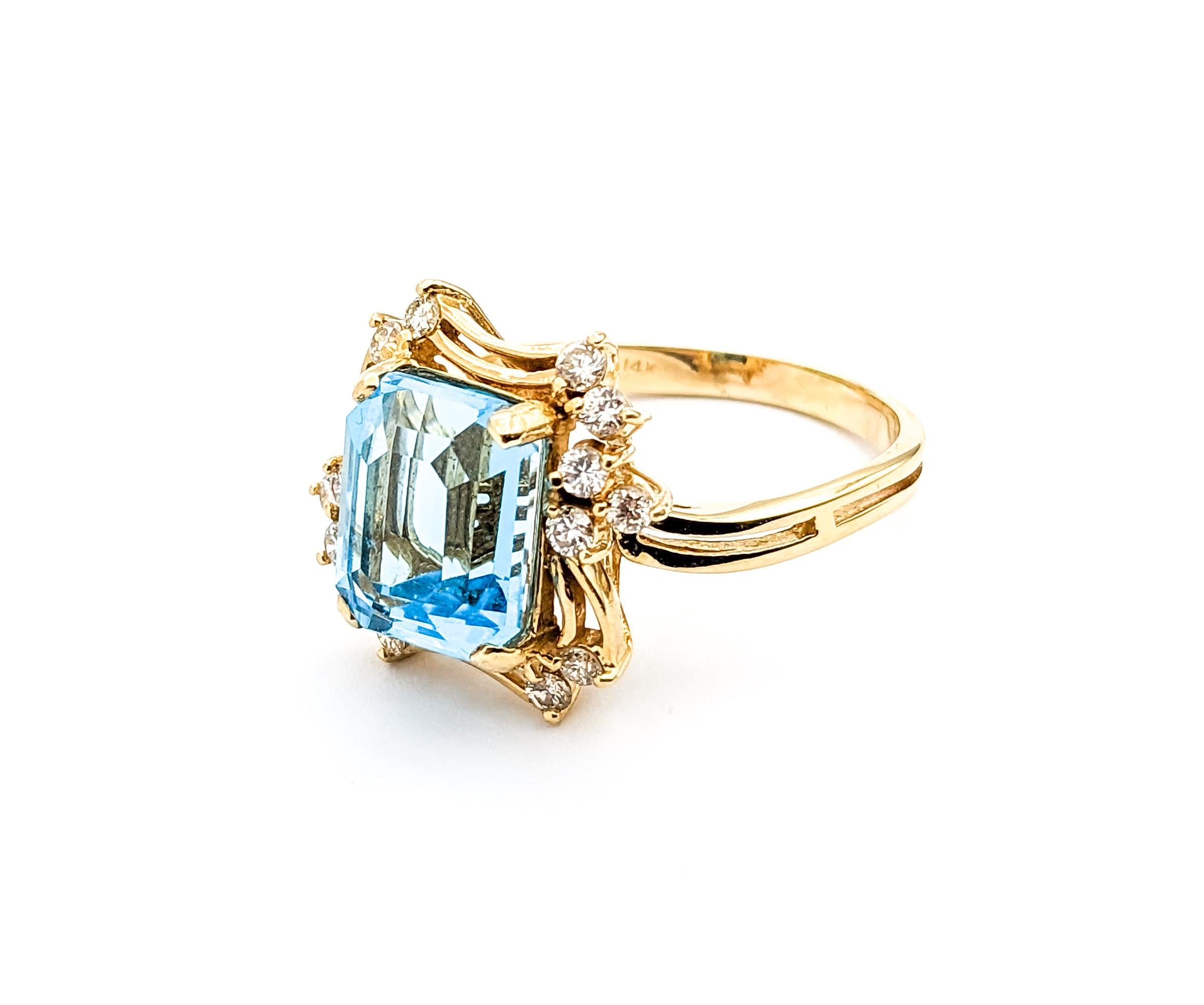 For Sale:  5.5ctBlue Topaz & Disamond Ring In Yellow Gold 7