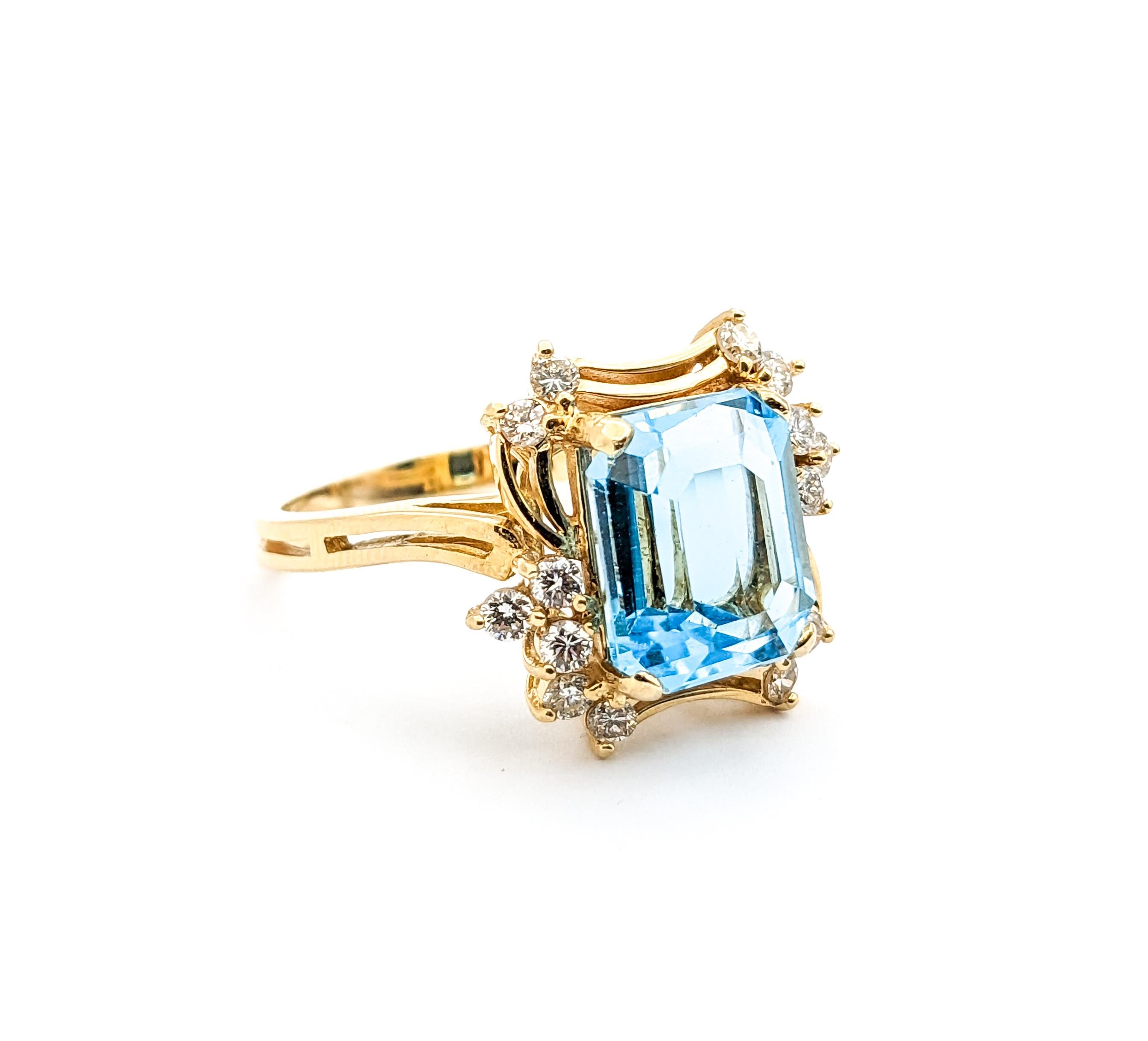 For Sale:  5.5ctBlue Topaz & Disamond Ring In Yellow Gold 8