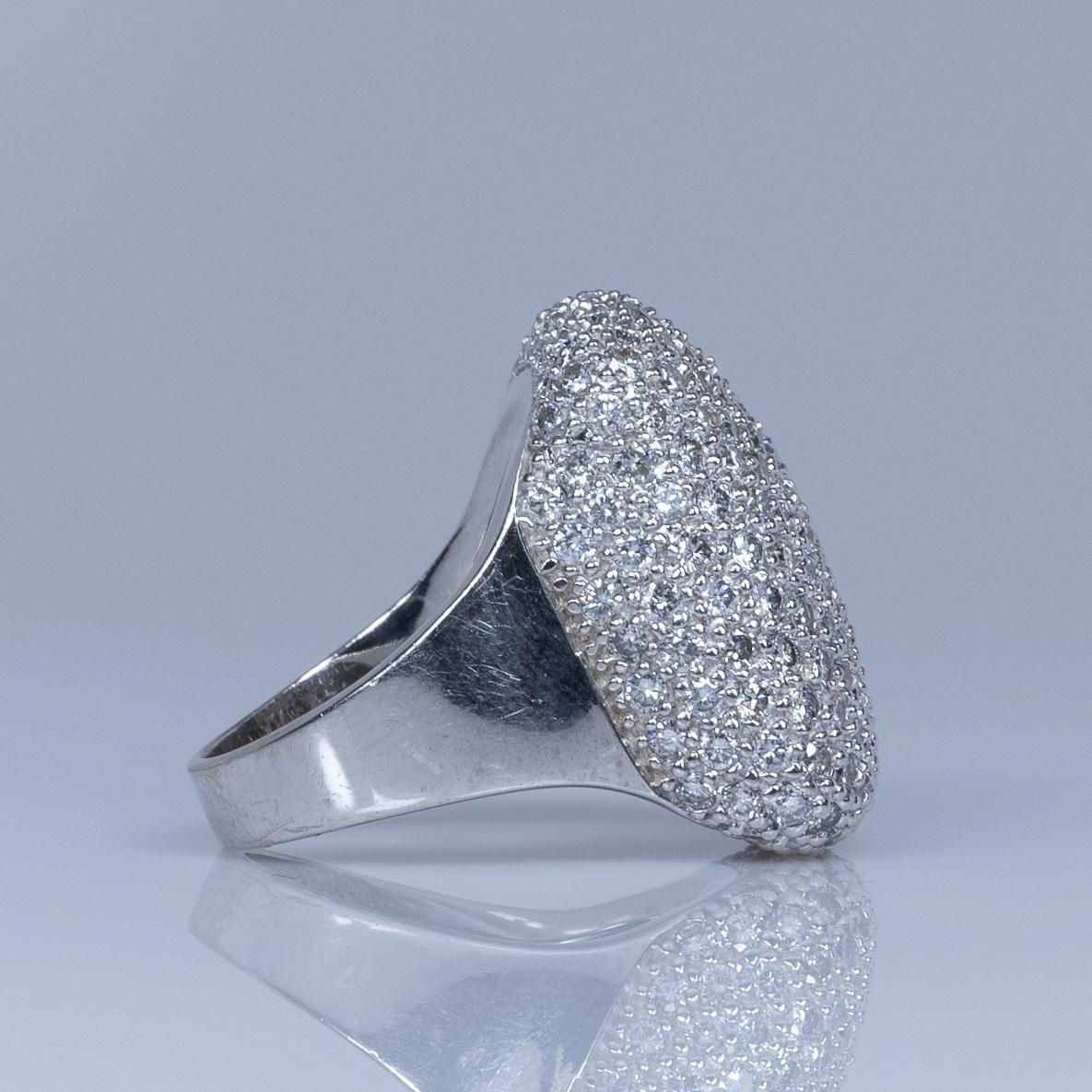 5,5cttw Diamant Pave große Aussage Ring in 14k Weißgold im Zustand „Gut“ in Addison, TX