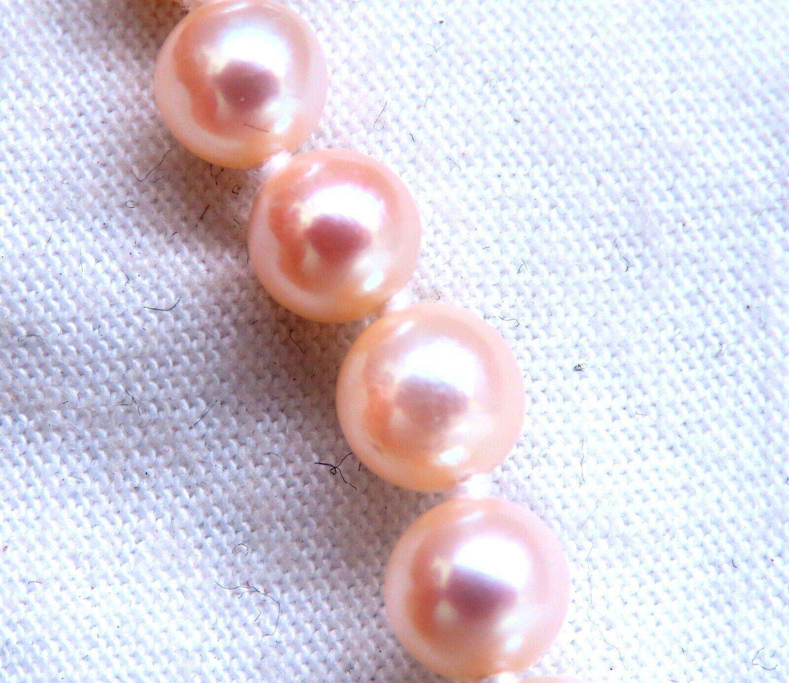5.5mm freshwater Pearl necklace 14kt gold In New Condition For Sale In New York, NY