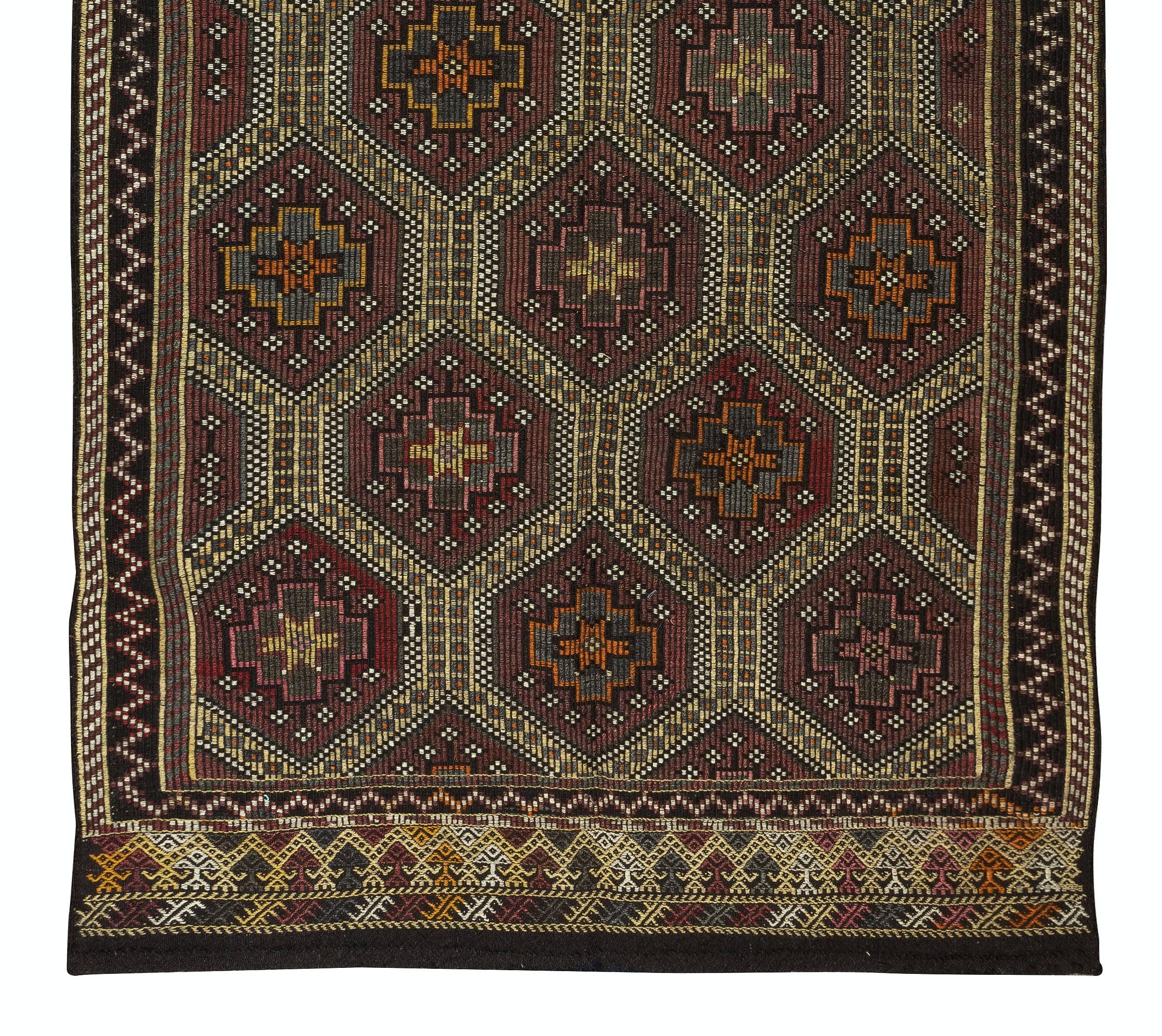 20th Century Central Anatolian Jajim Kilim, Vintage Hand-Woven Rug Made of Wool For Sale