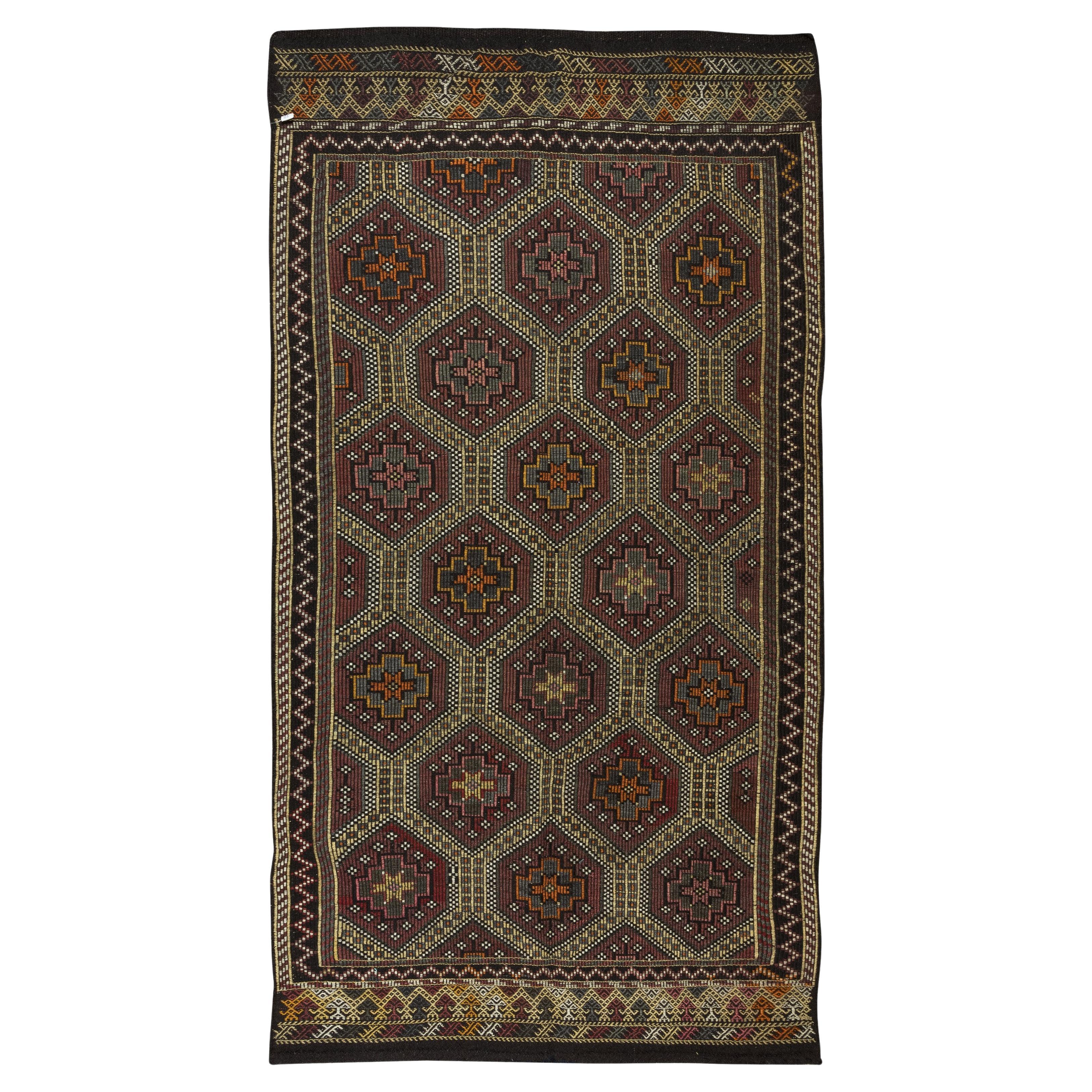 Central Anatolian Jajim Kilim, Vintage Hand-Woven Rug Made of Wool For Sale