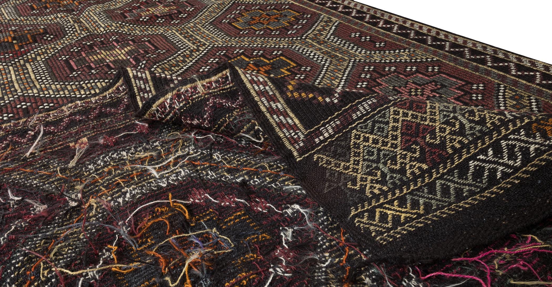 Turkish 5.5x10.3 ft Vintage Anatolian Jajim Kilim, Handmade Embroidered Rug, 100% Wool For Sale