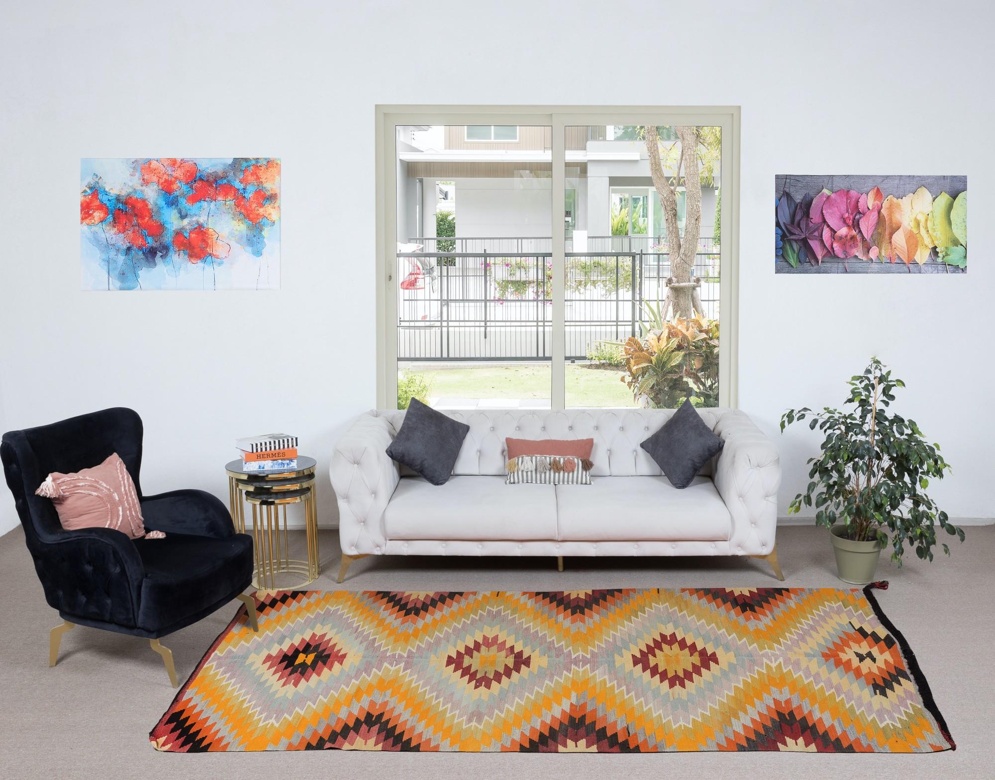 Rug & Kilim geometrico colorato turco tessuto a mano 5.5x11 Ft, a trama piatta, interamente in lana In condizioni buone in vendita a Spring Valley, NY
