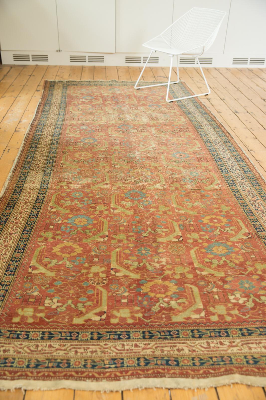 Tapis de couloir persan ancien du Nord-Ouest État moyen - En vente à Katonah, NY