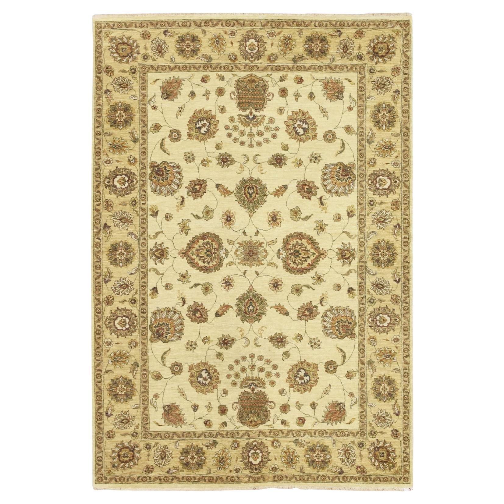 5
5 "x8
Ivory Agra with Ziegler Design Leaf Pattern Hand Knotted Pure Wool Rugs (Tappeto in pura lana annodato a mano)