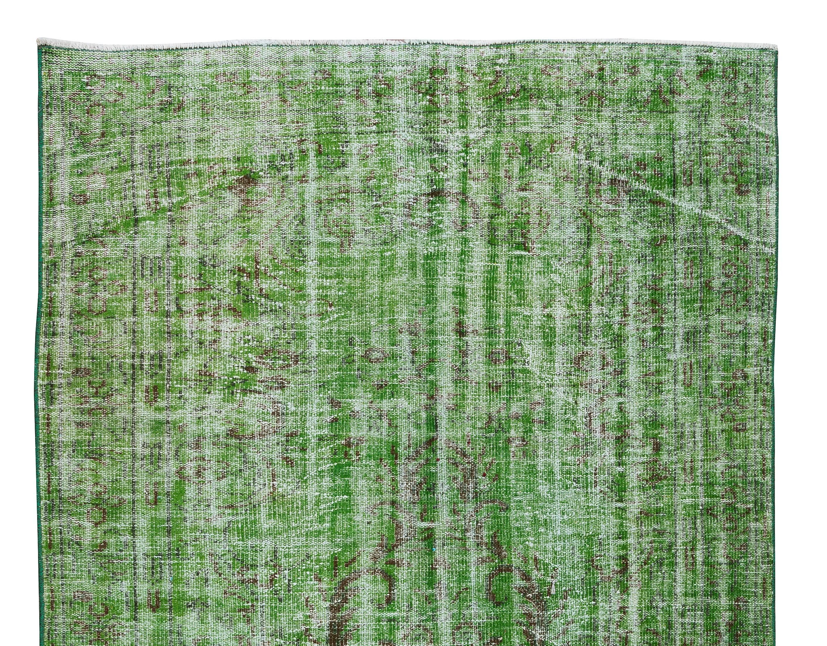 5,5x8,5 Ft Home Decor Grüner Over-Dyed-Teppich, handgefertigt 1960er Jahre Türkischer Wollteppich (Handgeknüpft) im Angebot