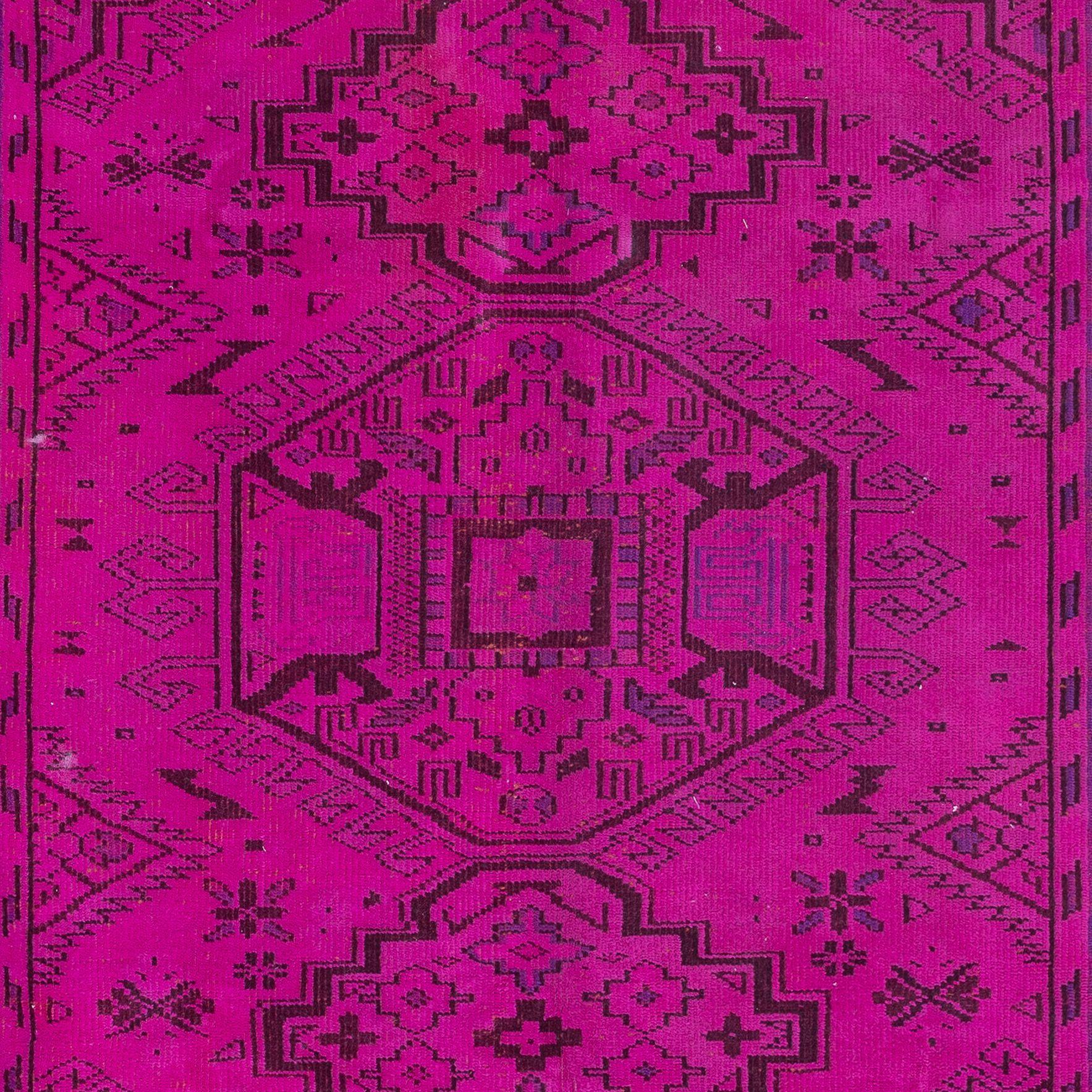 Hand-Knotted 5.5x8.6 Ft Elegant Modern Handmade Turkish Area Rug with Medallions in Hot Pink For Sale