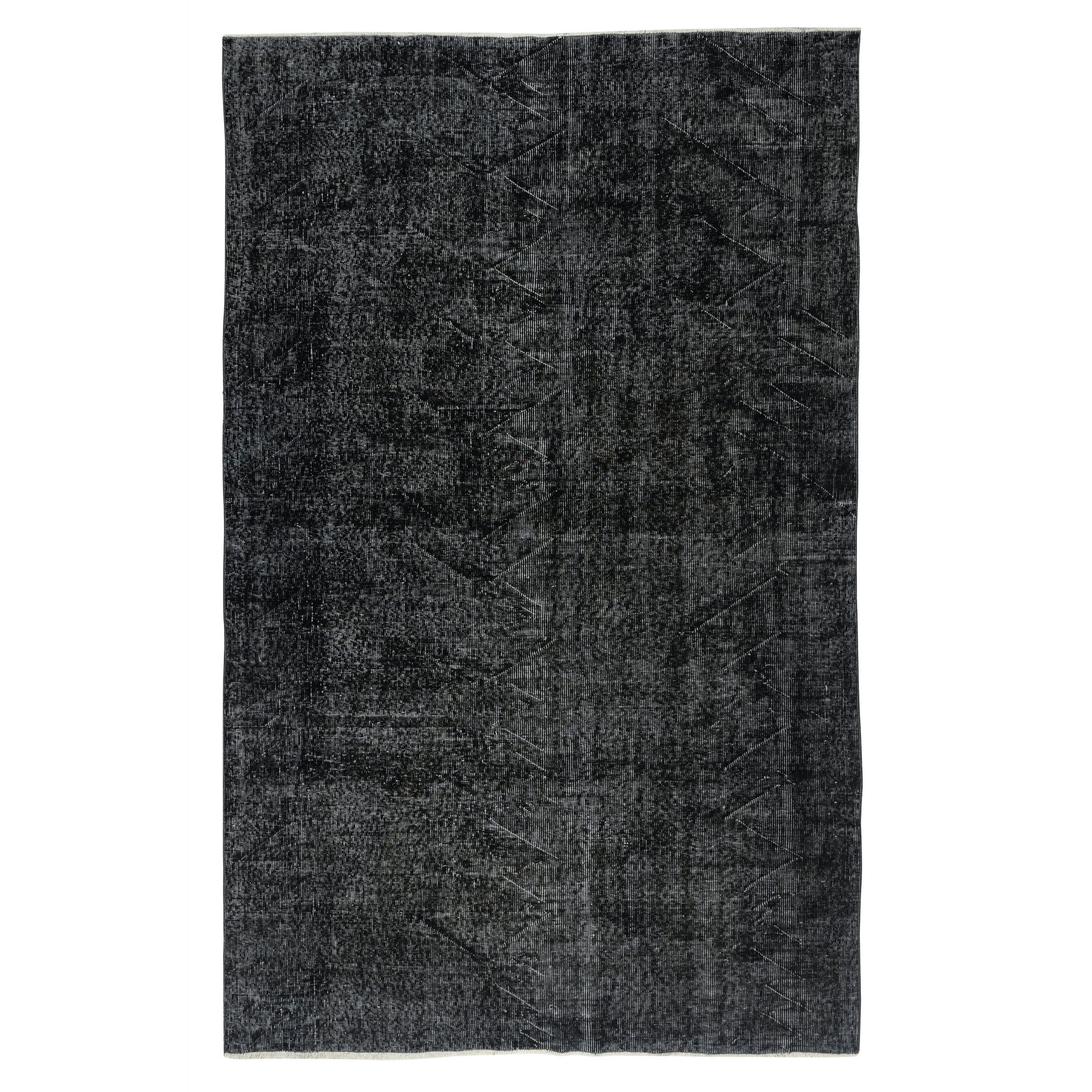 Tappeto turco vintage fatto a mano 5,5x8,6 Ft sovratinto in nero per interni moderni