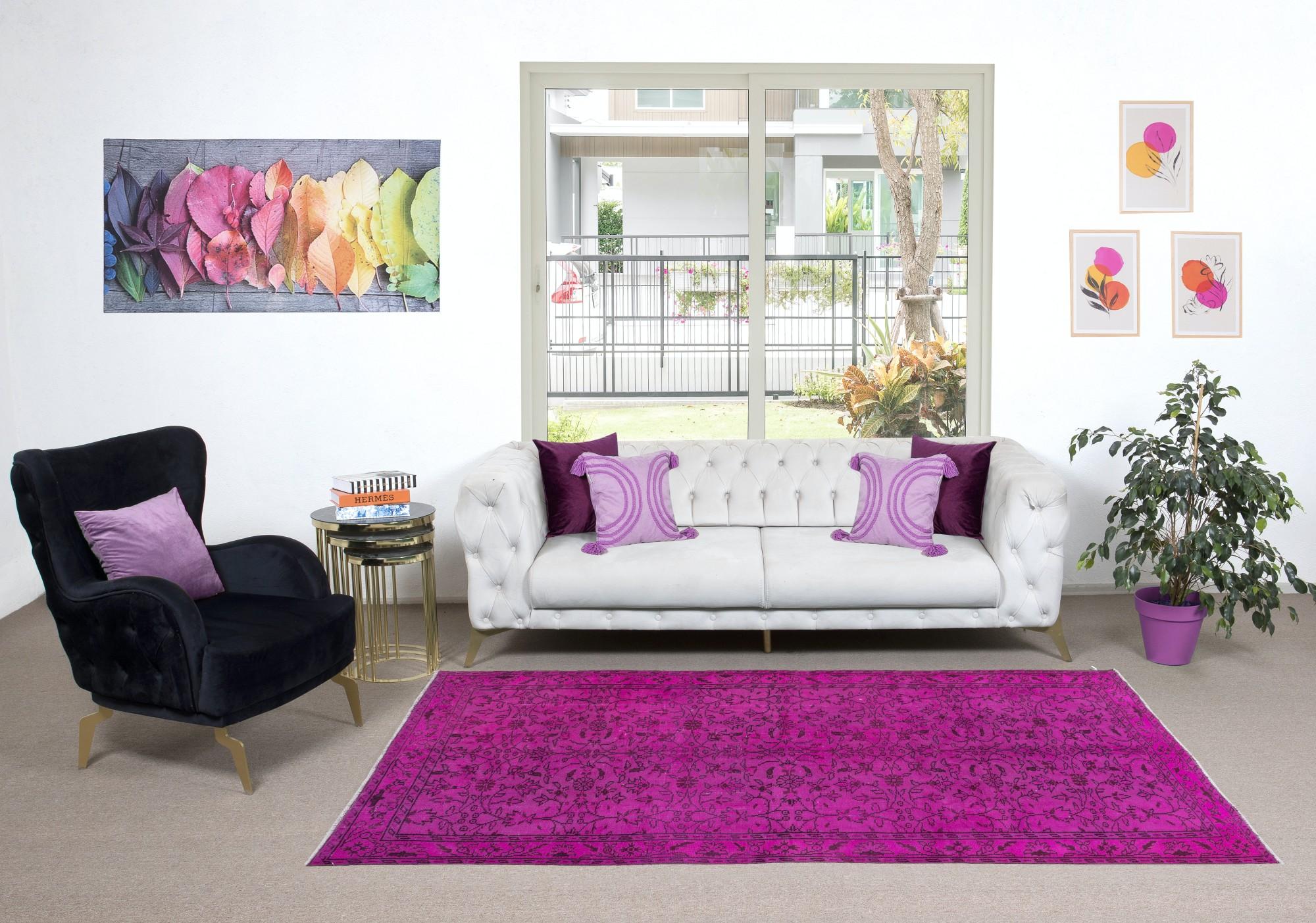 Noué à la main 5.5x8.7 Ft Tapis Modernity à motifs floraux en rose, tissé et noué à la main en Turquie en vente