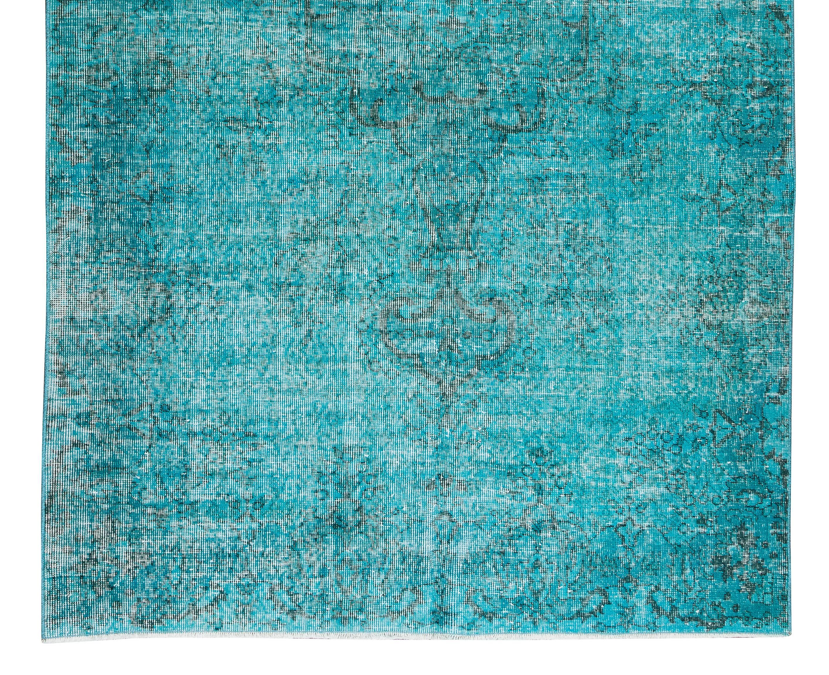 5.5x9 Ft Modern Handmade Area Rug in Teal Blue. Vintage Anatolian Wool Carpet In Good Condition For Sale In Philadelphia, PA