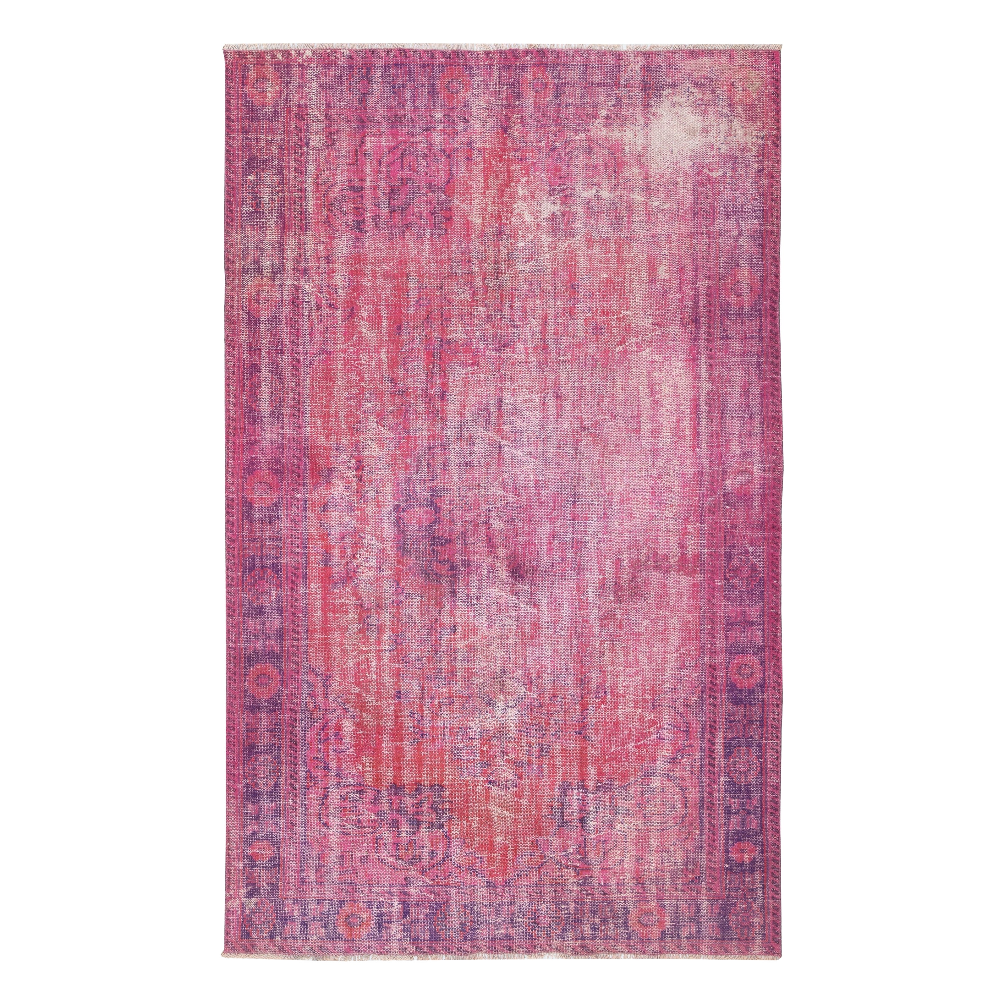 5.5x9 Ft Distressed Pink Türkischer Teppich für moderne Interieurs. Handgefertigter Vintage-Teppich