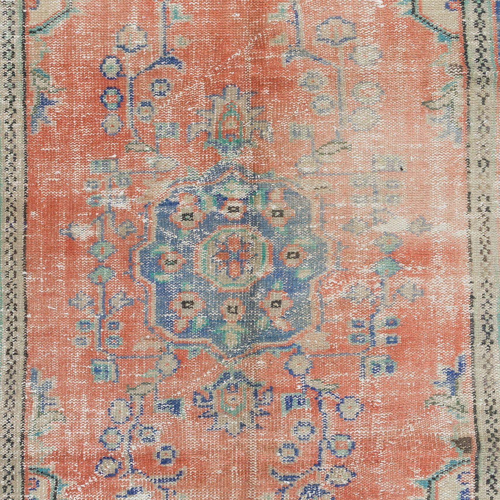 Hand-Woven 5.5x9 Ft Hand Knotted Turkish Vintage Rug in Soft Red, Dark Blue & Beige For Sale