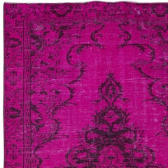 5.5x9.2 Ft Contemporary Hot Pink Handmade Turkish Area Rug with Medallion