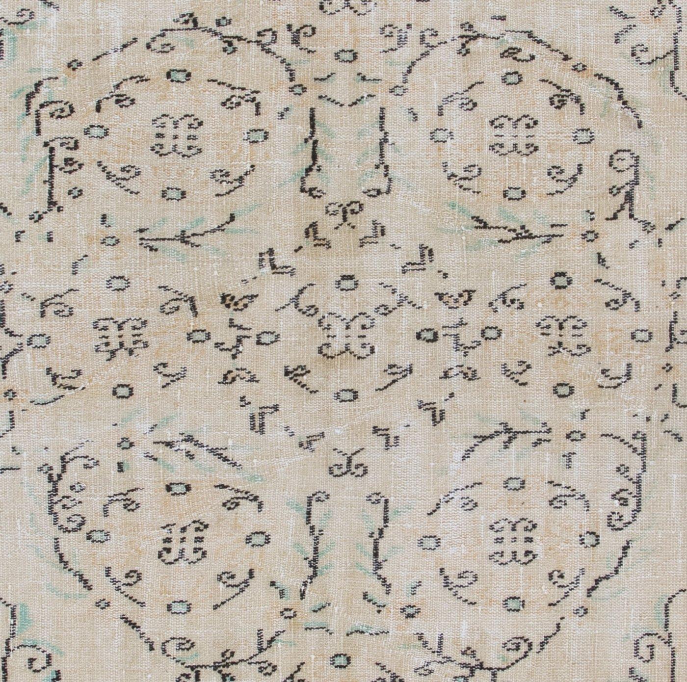 Hand-Woven 5.5x9.2 ft Fine Hand-Knotted Vintage Oushak Rug, Living Room Carpet in Beige For Sale