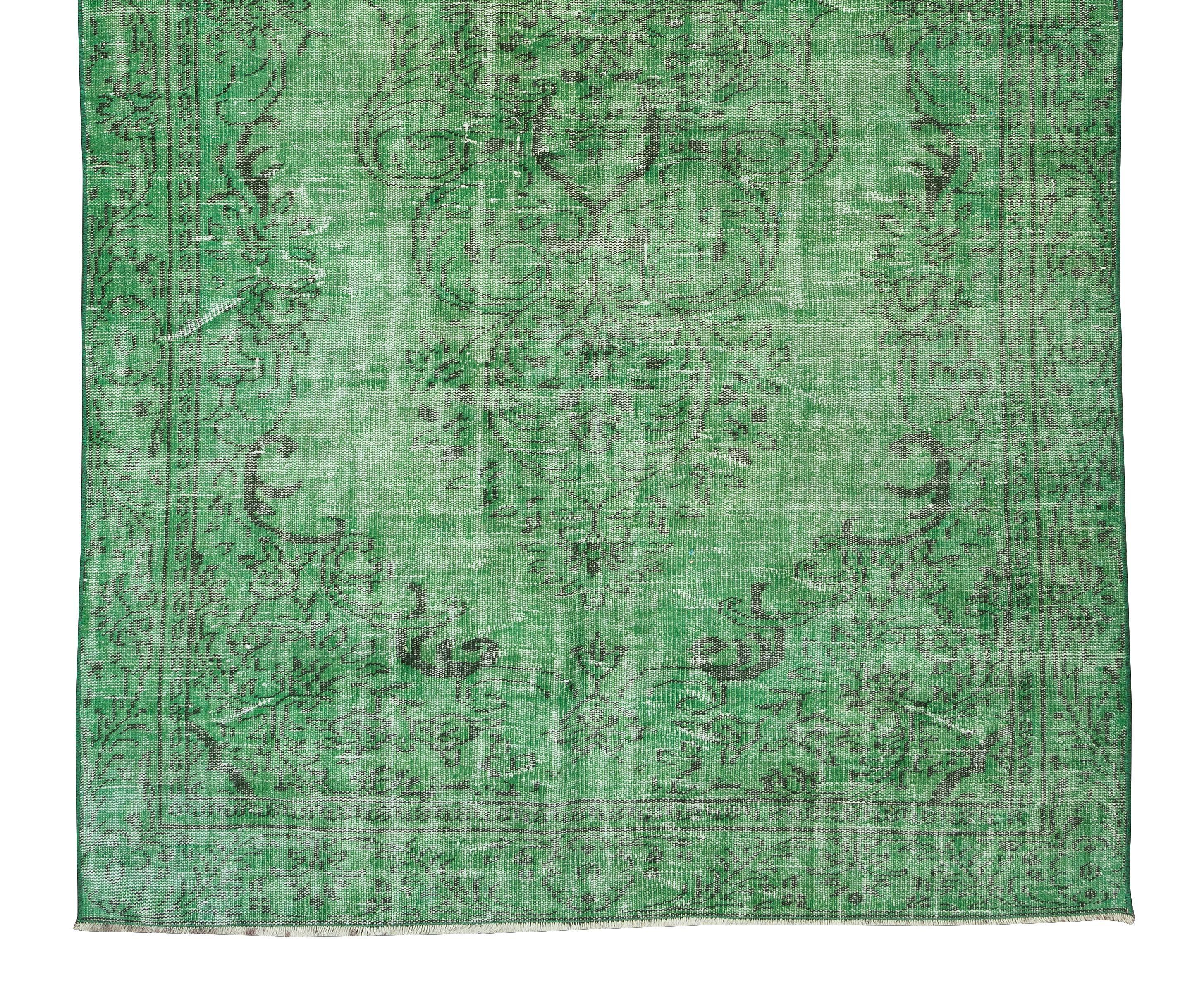 20th Century 5.5x9.2 Ft Handmade Turkish Rug, Great 4 Modern Interiors. Green Floor Covering For Sale