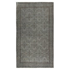 5.5x9.5 Ft Grauer Handgefertigter Türkischer Teppich. Vintage-Teppich für moderne Innenräume