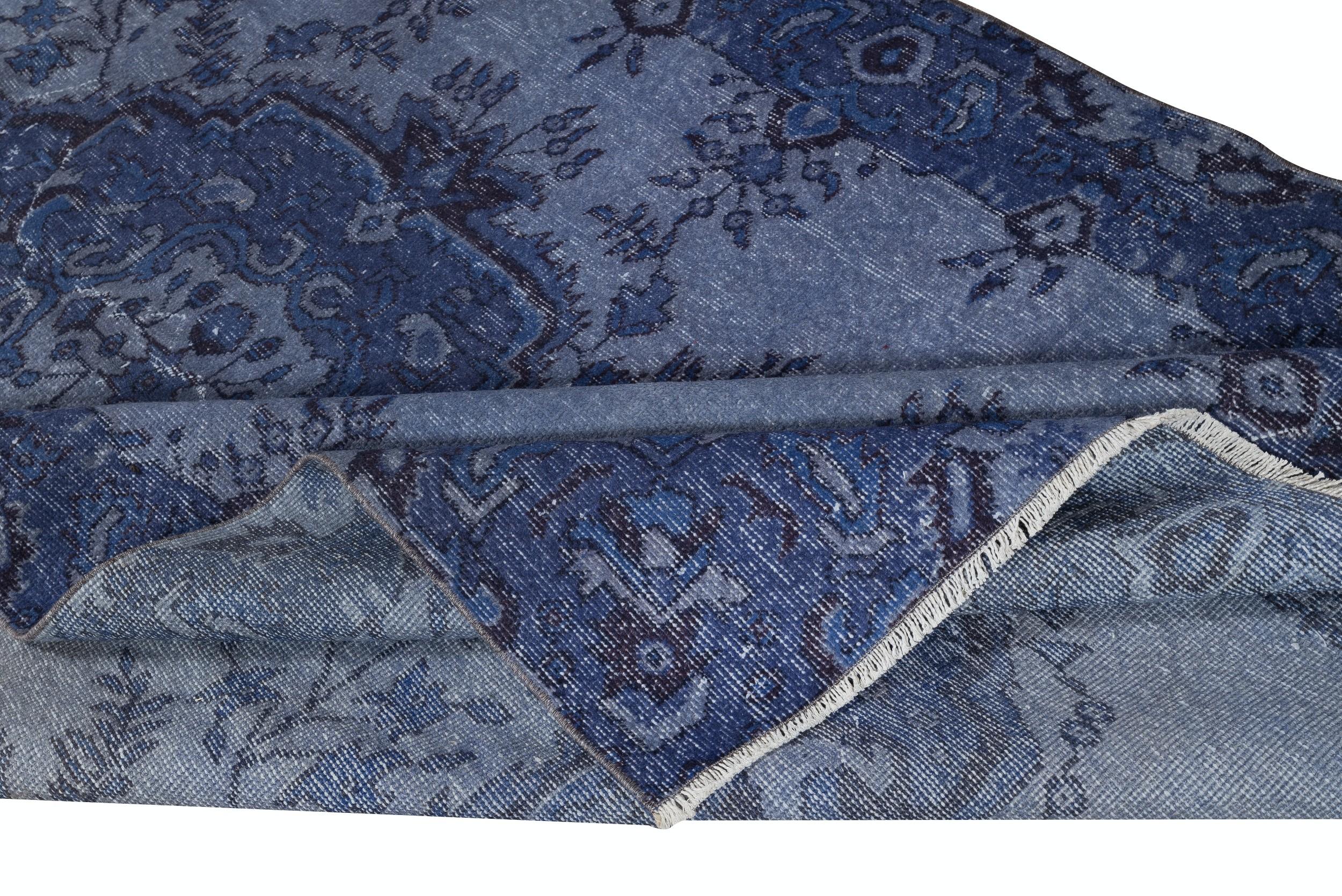 Turkish 5.5x9.6 Ft Modern Medallion Design Area Rug in Blue, Hand-knotted in Turkey For Sale