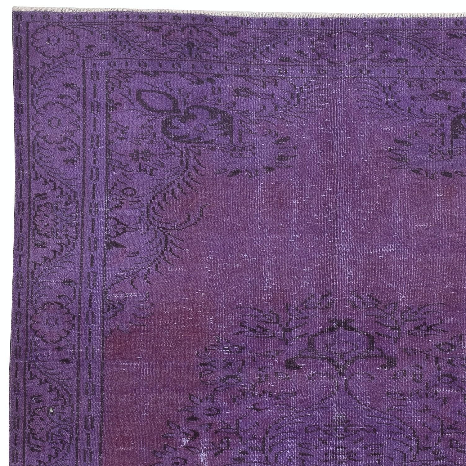 Moderner lilafarbener 5,5x9.7 Ft moderner Teppich, handgefertigter türkischer Teppich, böhmischer Wohndekor (Handgeknüpft) im Angebot