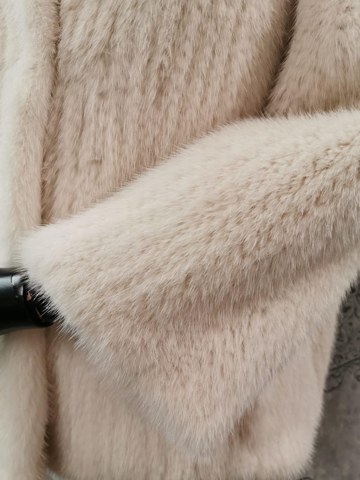 White 56 Brand new knitted Bisang white cream mink fur coat size 10