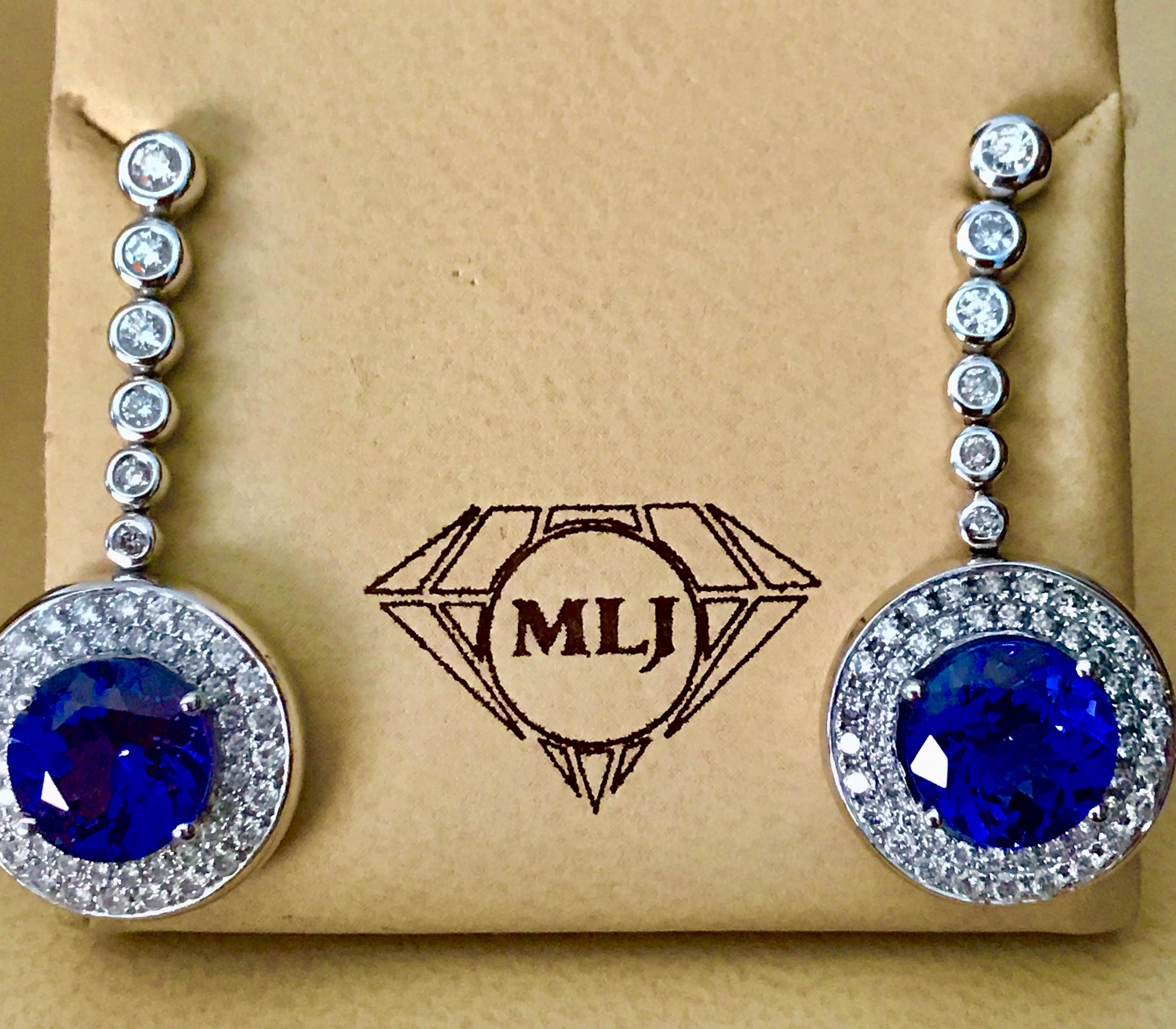 5.6 Carat Tanzanite & Diamond Hanging/Cocktail  Drop Earring 18 Karat White Gold In Excellent Condition In New York, NY