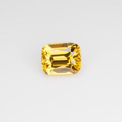5.6 cts, Vivid yellow zircon, yellow faceted zircon