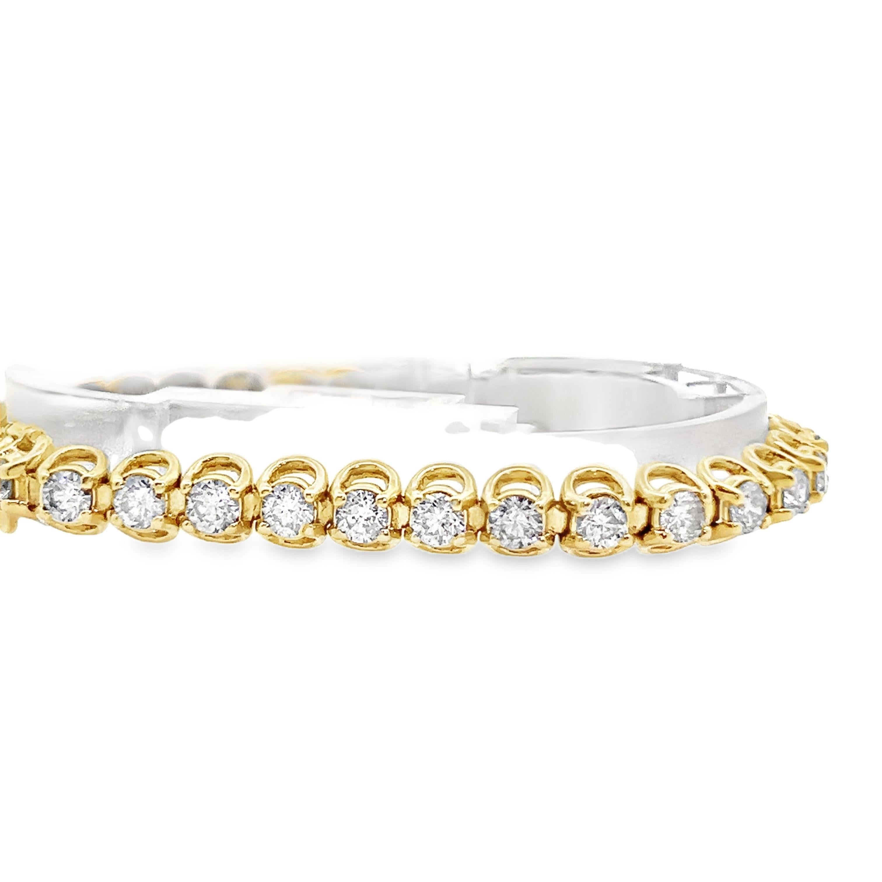5.6 cttw Diamond Horseshoe Tennis Bracelet in 14k Yellow Gold In Good Condition For Sale In Lexington, KY