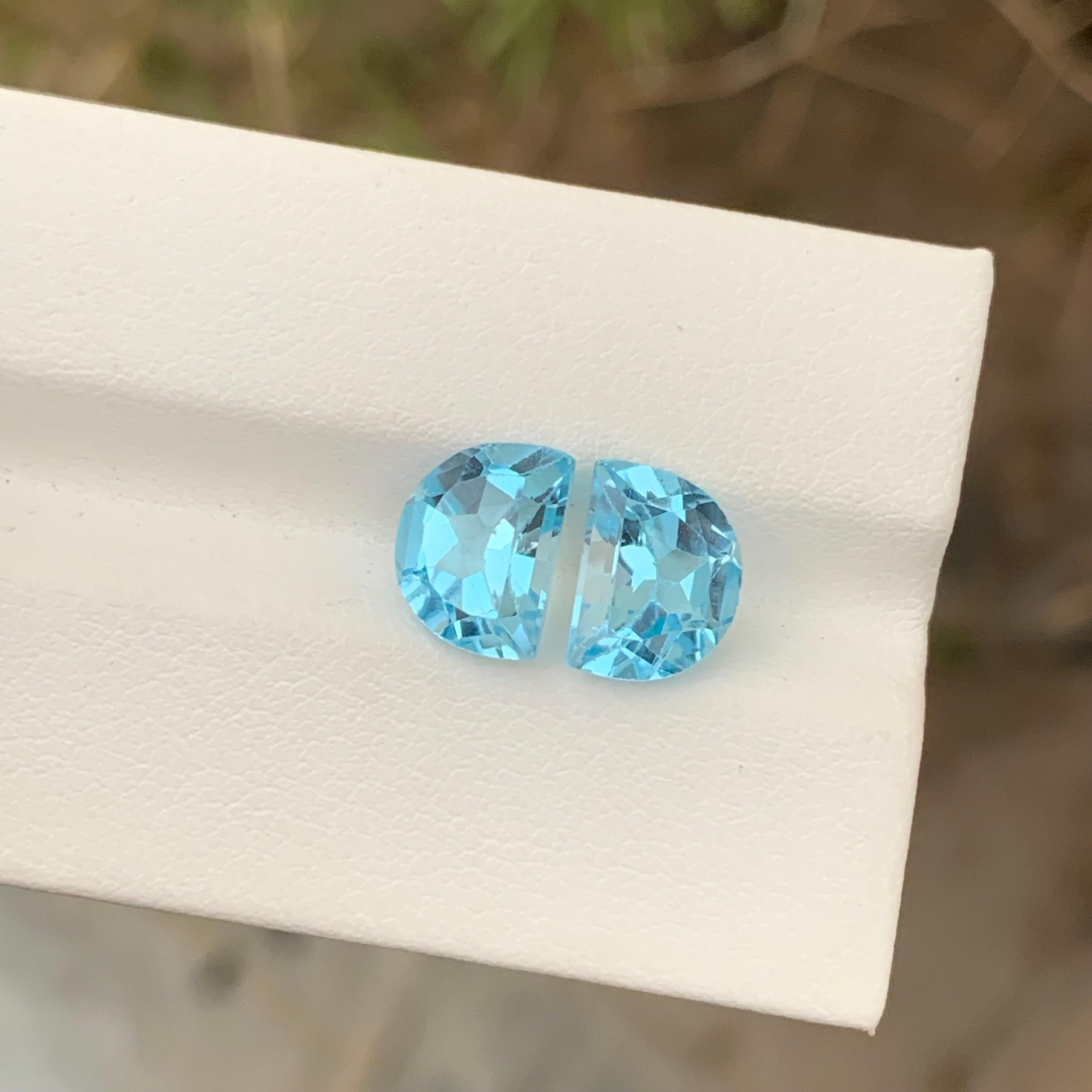 5.60 Carat Brilliant Blue Topaz Pair Carving Gem For Earrings  For Sale 2