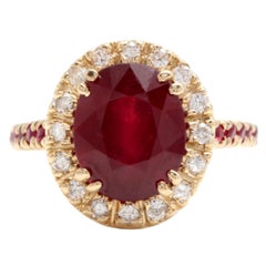 Bague en or jaune massif 14 carats avec un magnifique rubis rouge naturel de 5,60 carats et diamants