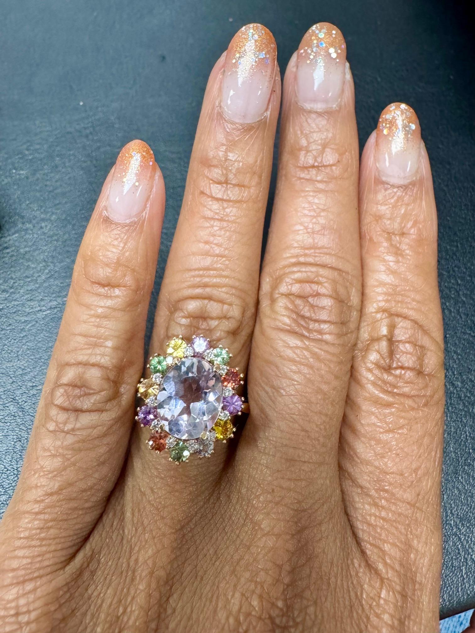 Donna Anello da cocktail in oro rosa 14 carati con zaffiro Kunzite e diamante da 5,60 carati in vendita