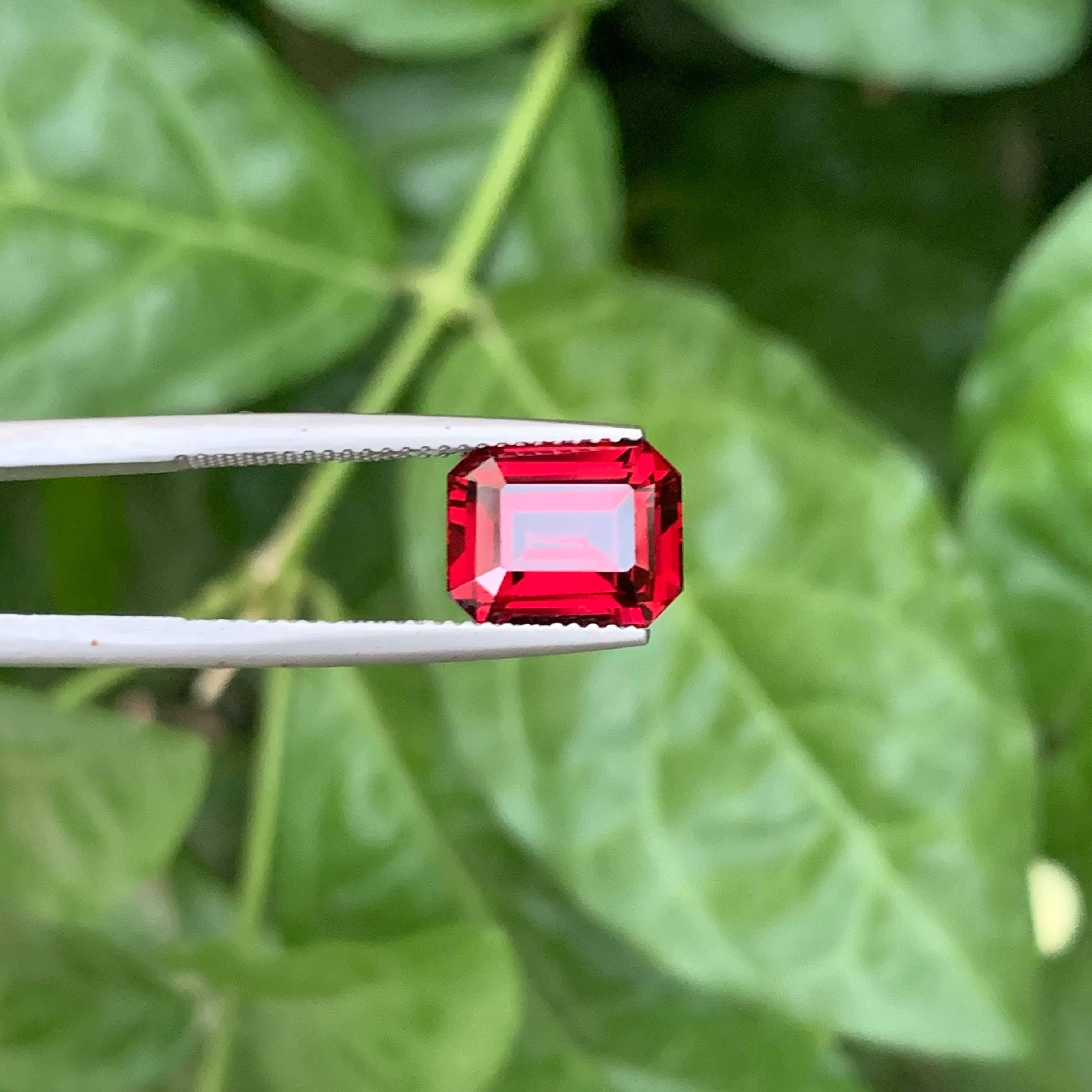 5,60 Karat Loser rosa-roter Pyrop-Granat Smaragdschliff Tansanischer Edelstein im Angebot 2